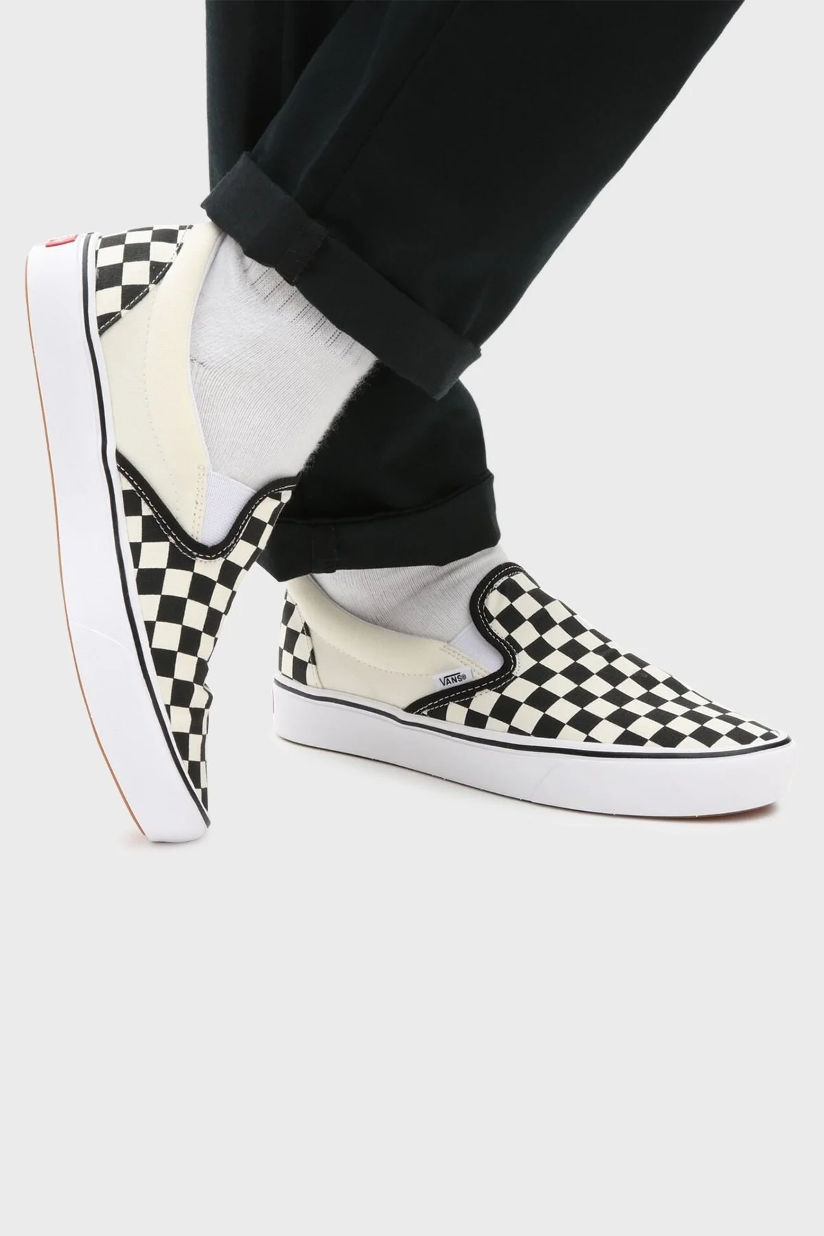 Vans UA ComfyCush Slip-On Unisex Ayakkabı VN0A3WMDVO41 SİYAH-KREM - 3