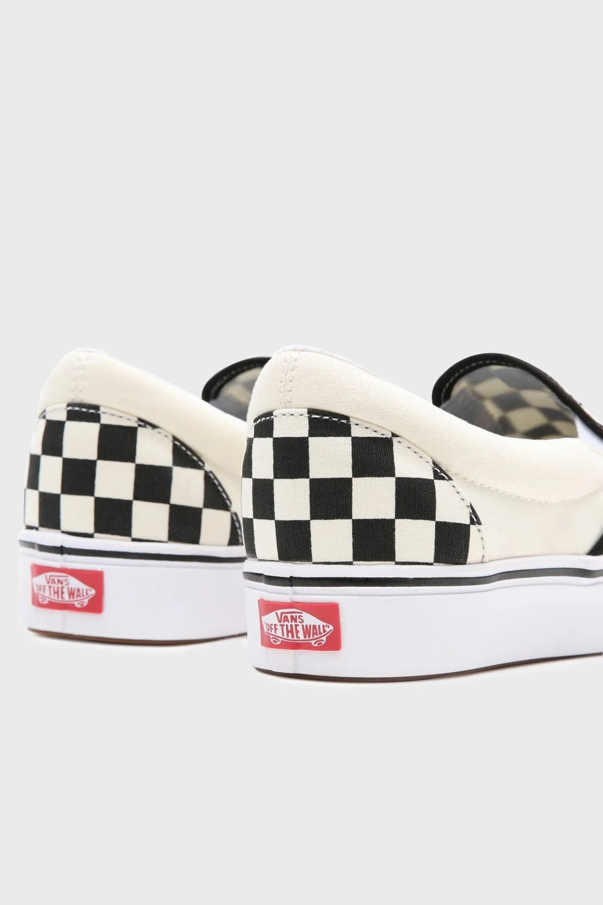 Vans UA ComfyCush Slip-On Unisex Ayakkabı VN0A3WMDVO41 SİYAH-KREM - 4