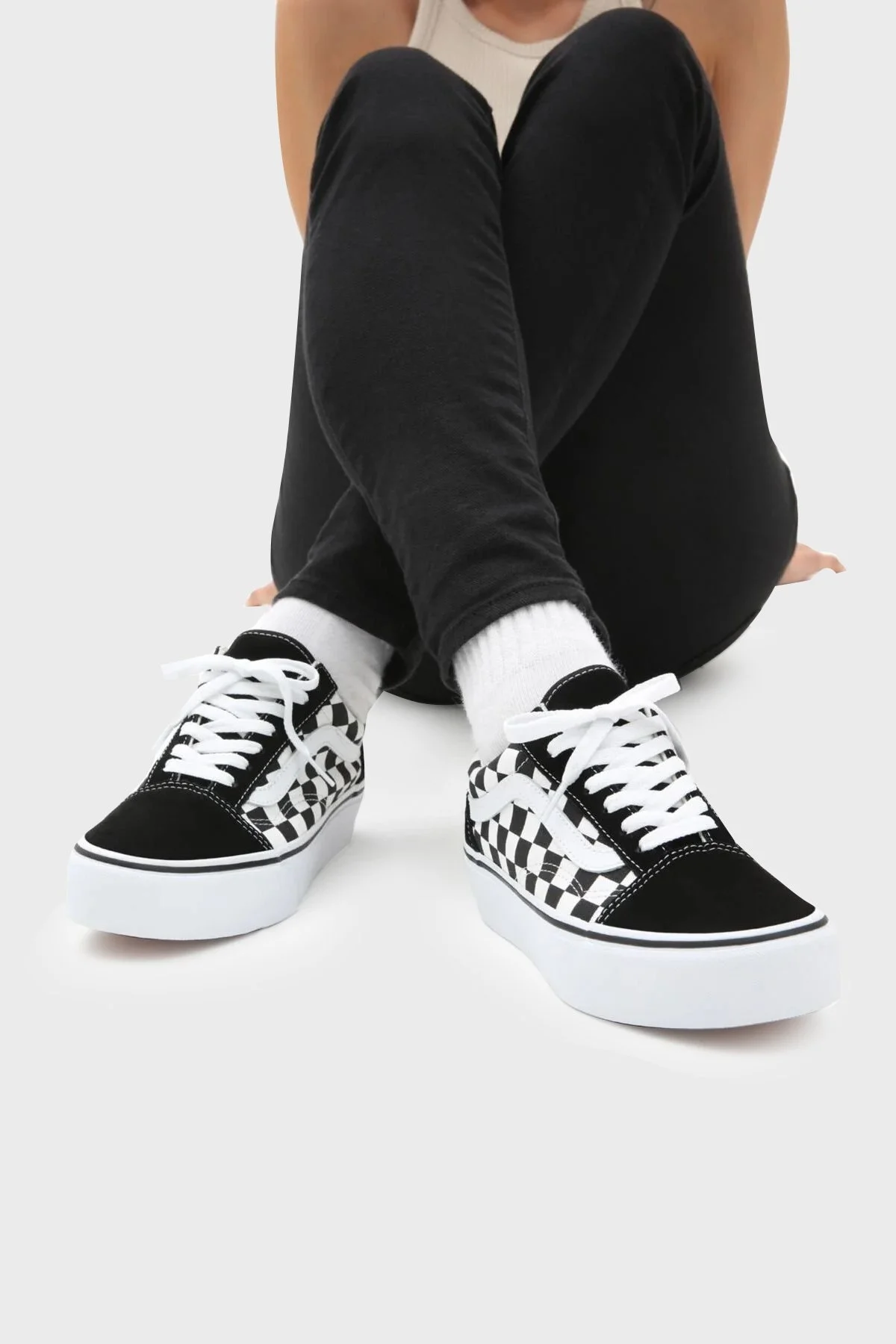 Vans UA Old Skool Deri Sneaker Bayan Ayakkabı VN0A3B3UHRK1 SİYAH-BEYAZ - 2