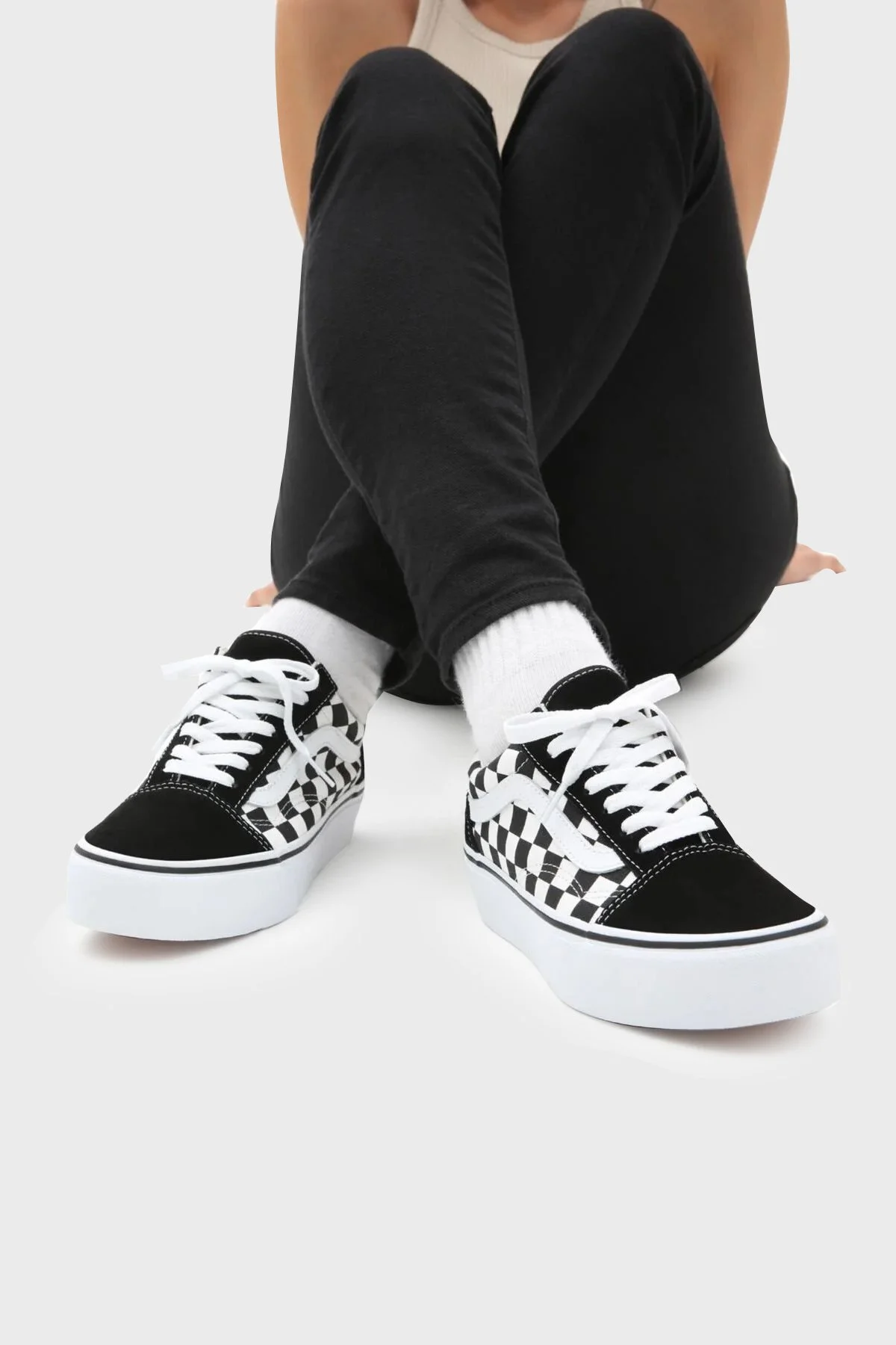 Vans UA Old Skool Deri Sneaker Kadın Ayakkabı VN0A3B3UHRK1 SİYAH-BEYAZ - 2