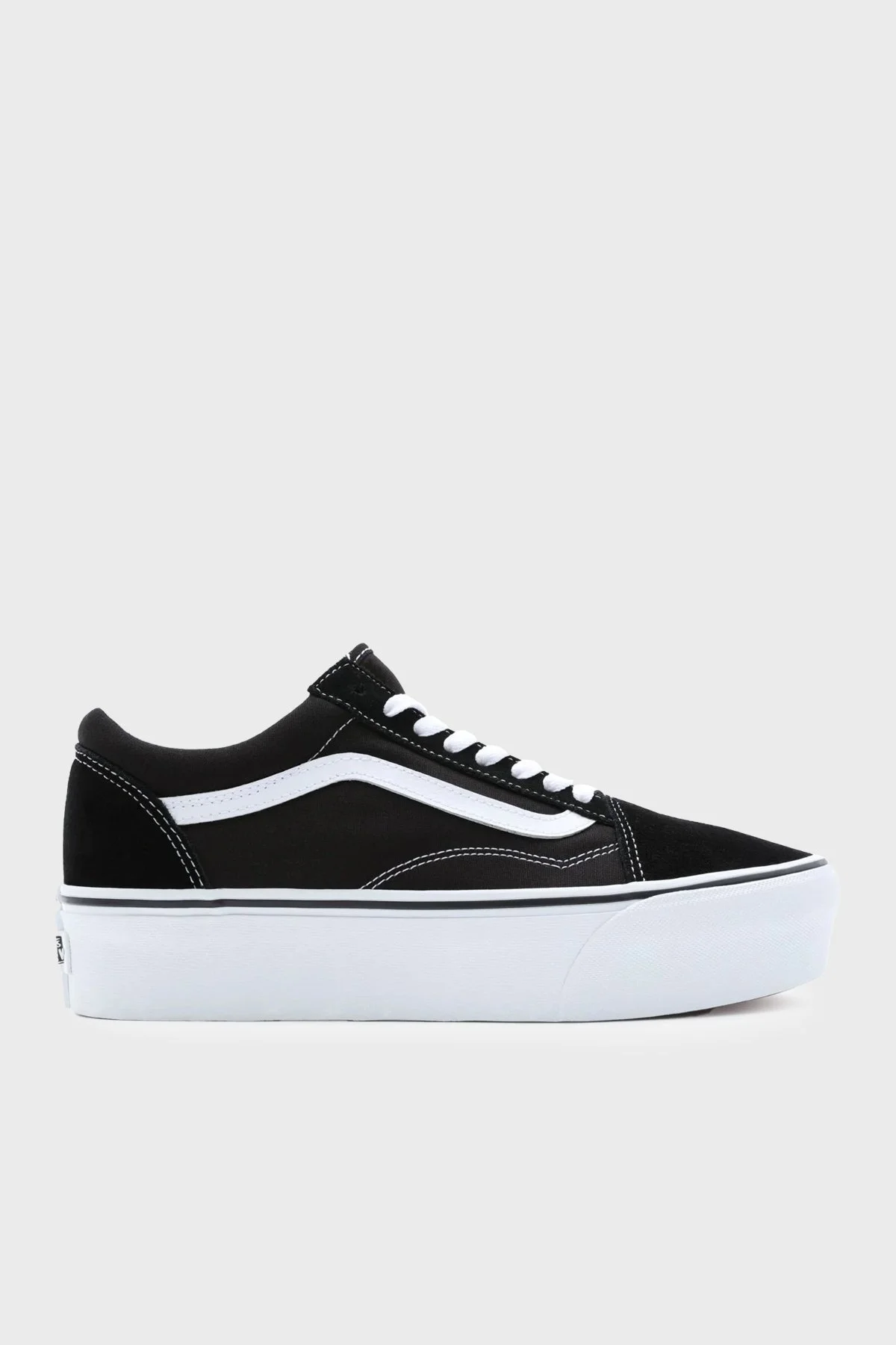 Vans UA Old Skool Stackform Sneaker Bayan Ayakkabı VN0A7Q5M6BT1 SİYAH-BEYAZ - 1