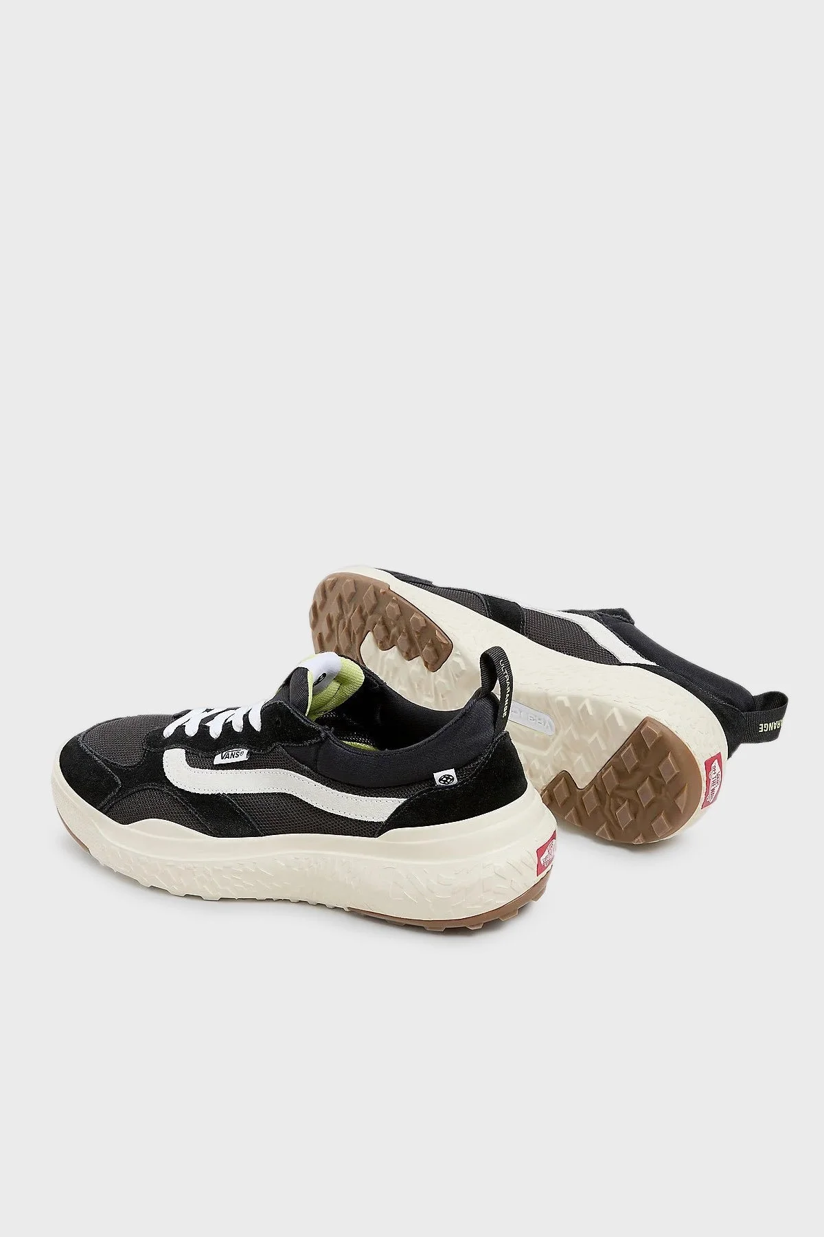 Vans UltraRange Logolu Sneaker Kalın Tabanlı Unisex Ayakkabı VN000BCEBA21 SİYAH-BEYAZ - 4