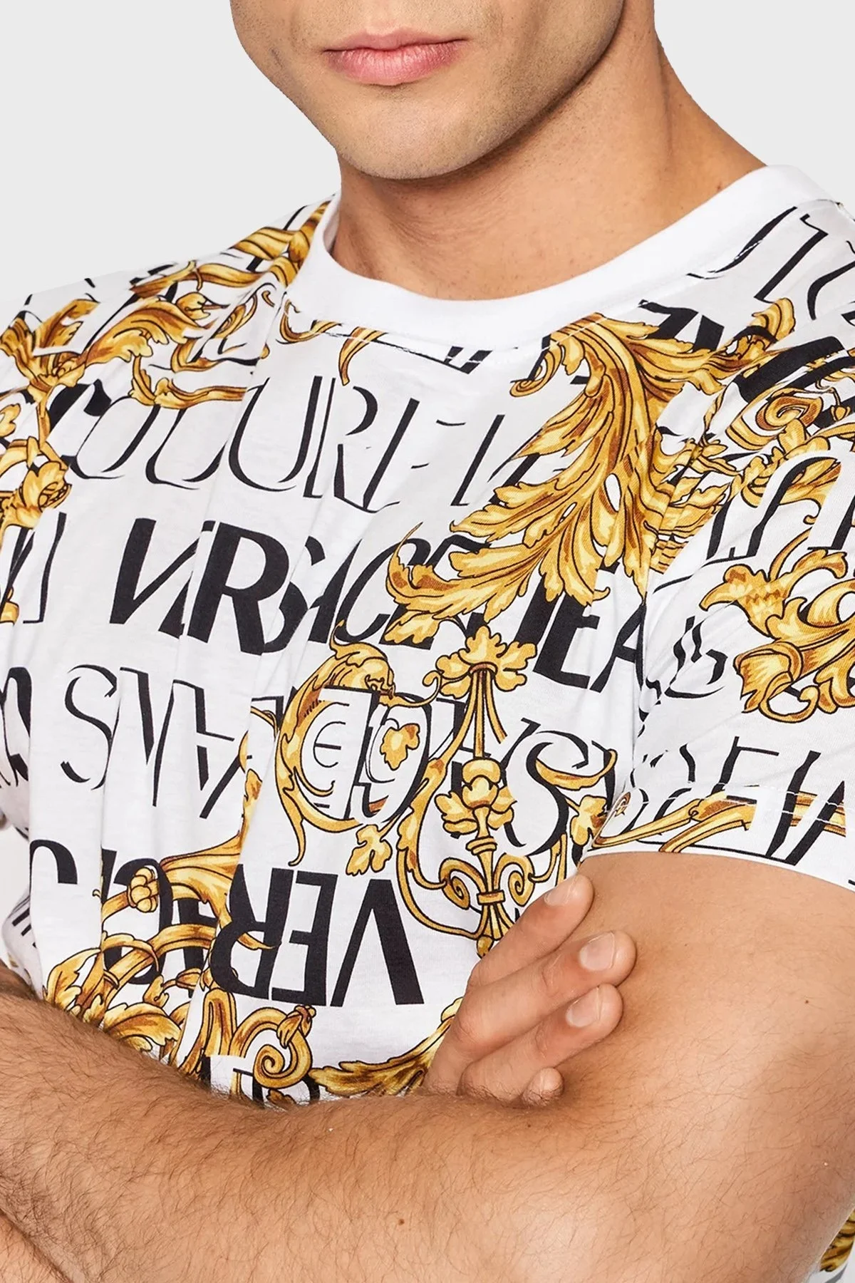 Versace % 100 Pamuk Regular Fit Bisiklet Yaka Erkek T Shirt 73GAH6S0 JS099 G03 BEYAZ - 4