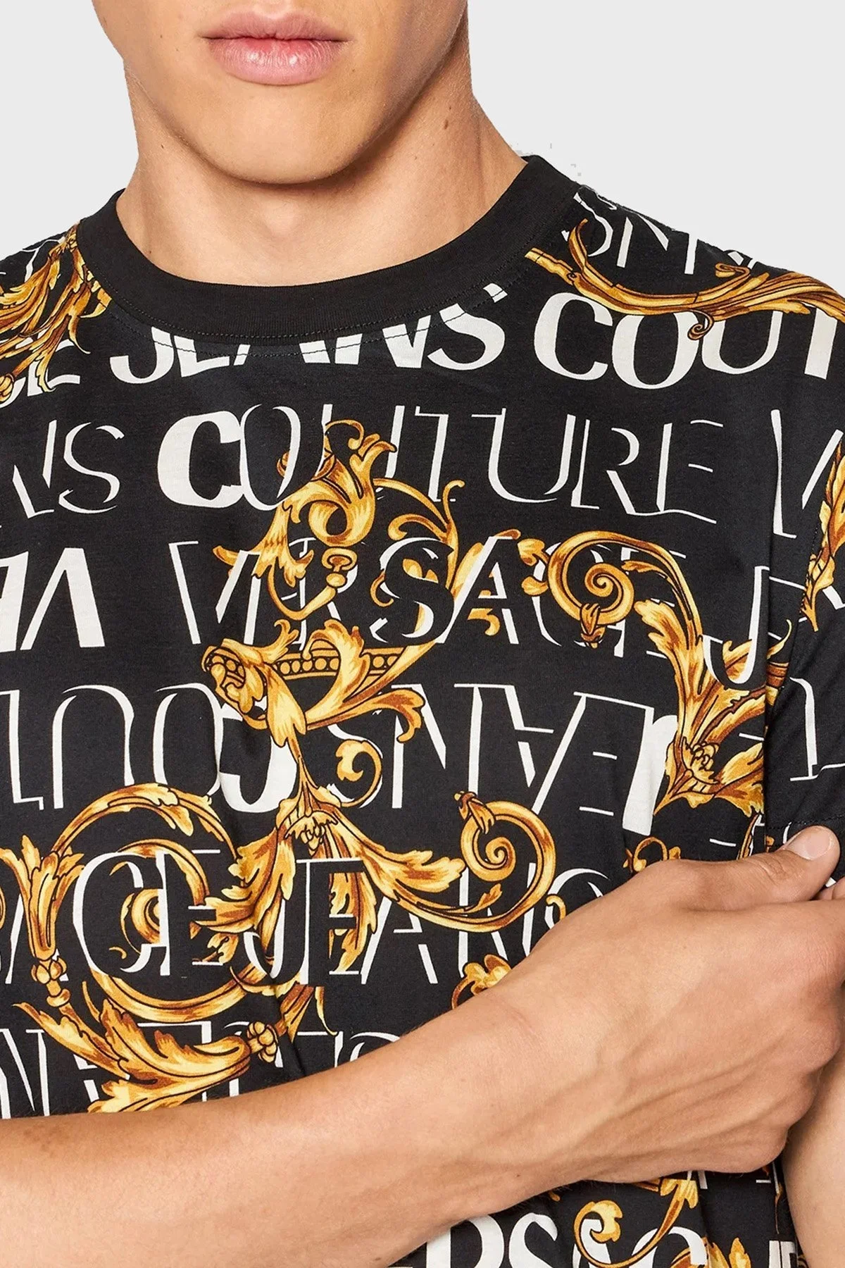 Versace % 100 Pamuk Regular Fit Bisiklet Yaka Erkek T Shirt 73GAH6S0 JS099 G89 SİYAH - 4