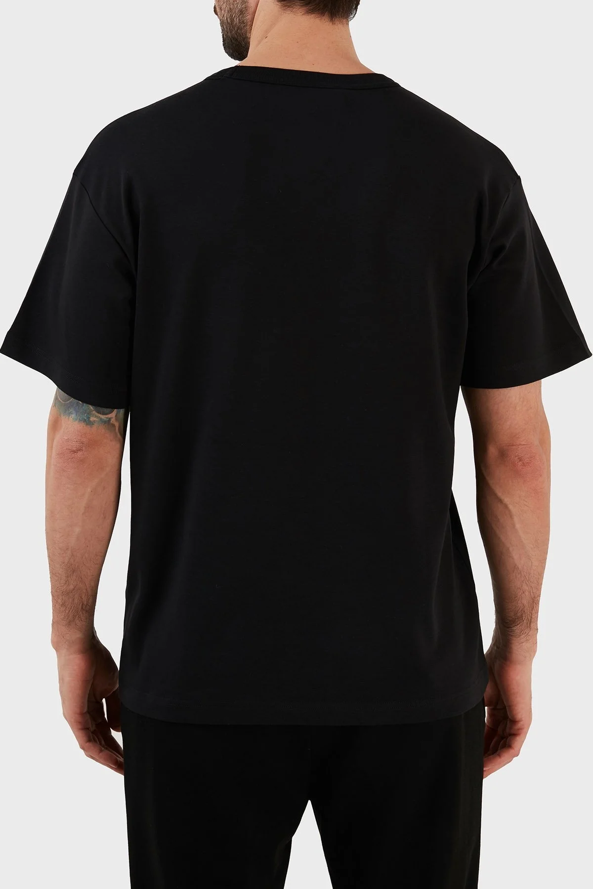 Versace % 100 Pamuk Regular Fit Bisiklet Yaka Erkek T Shirt 73GAHP03 CJ03P 899 SİYAH - 4