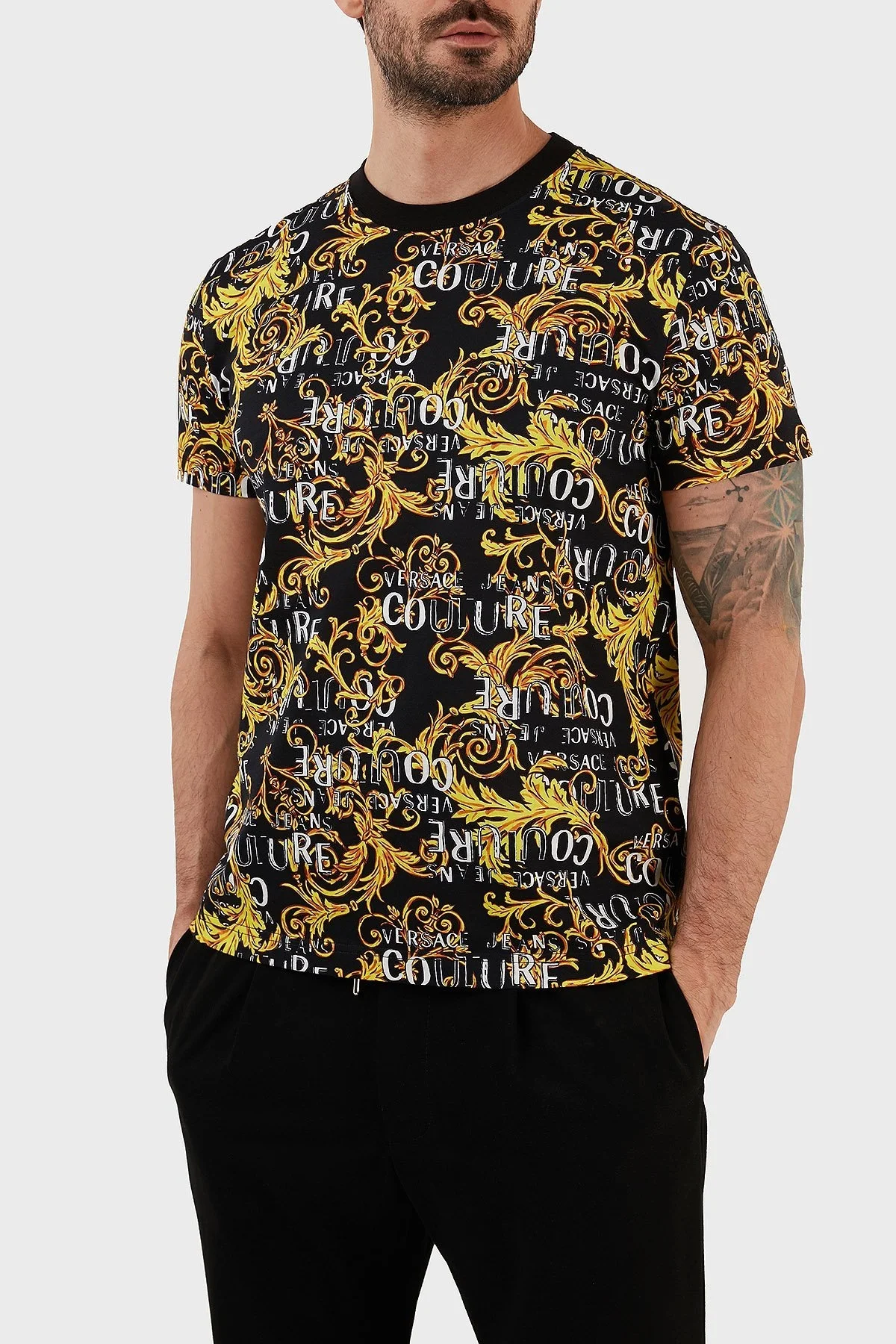 Versace Jeans Couture % 100 Pamuk Regular Fit Bisiklet Yaka Erkek T Shirt 74GAH6S0 JS161 G89 SİYAH - 1