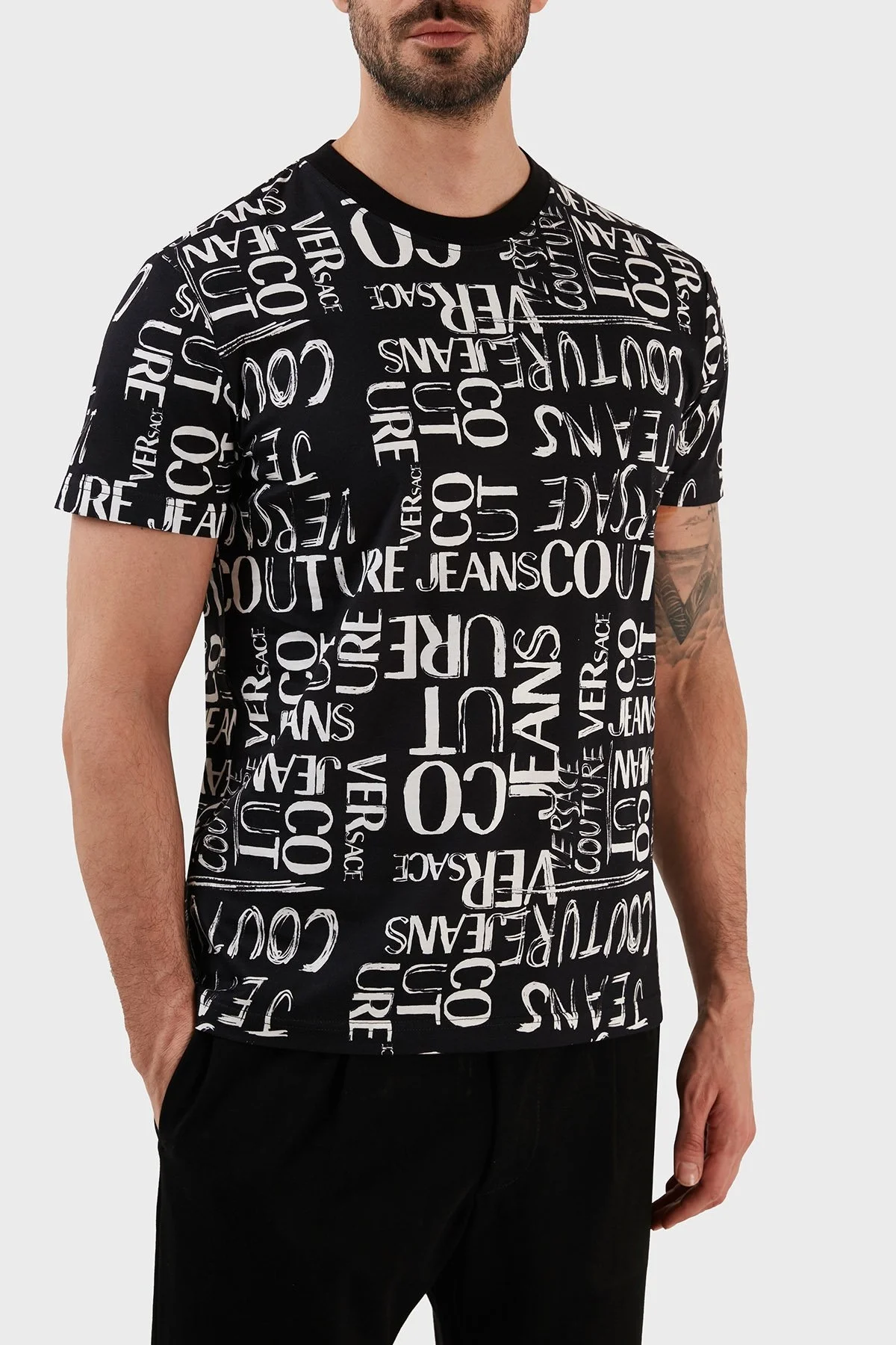 Versace Jeans Couture % 100 Pamuk Regular Fit Bisiklet Yaka Erkek T Shirt 74GAH6S2 JS167 899 SİYAH - 2