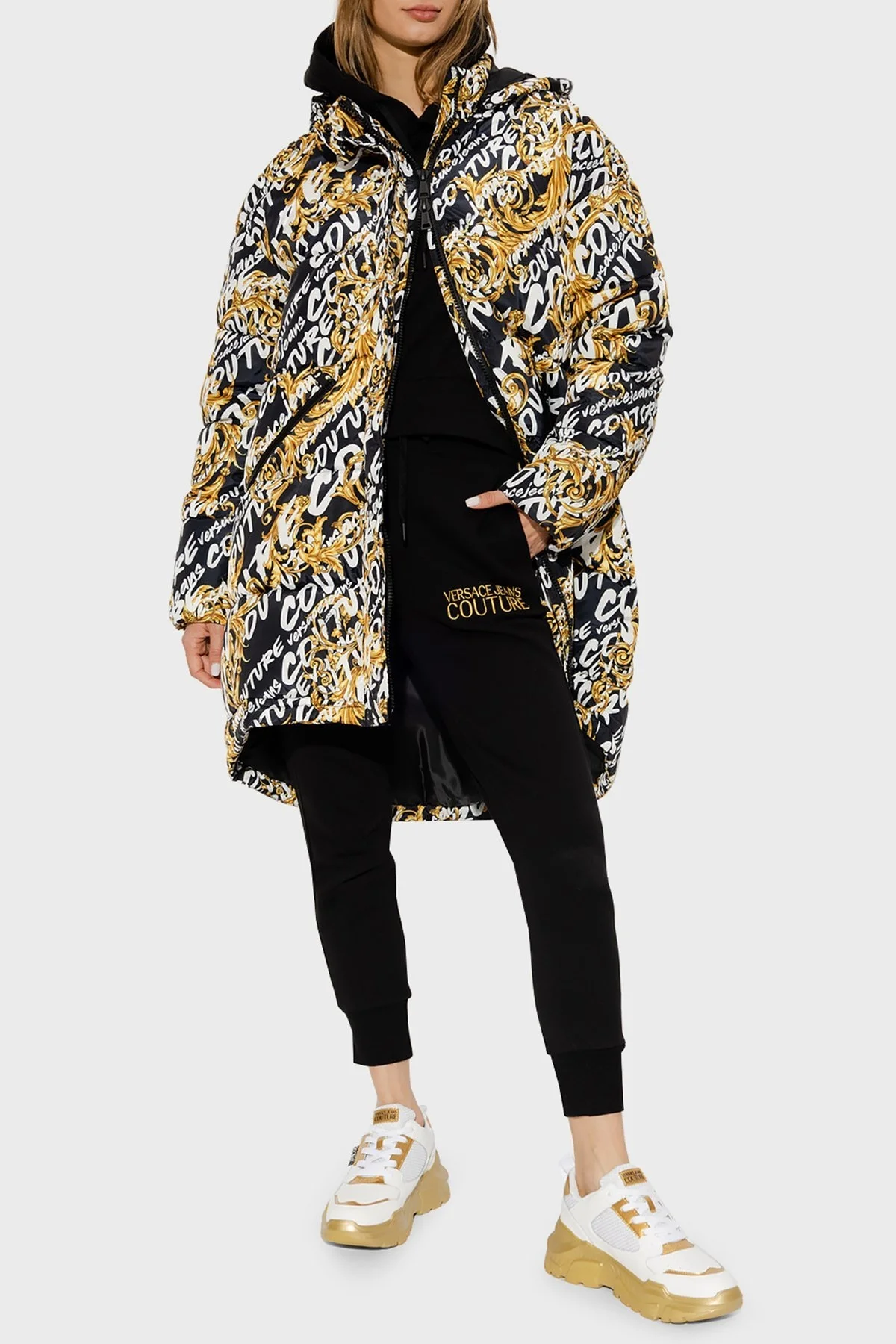 Versace % 100 Pamuk Regular Fit Cepli Jogger Spor Bayan Pantolon 73HAAT01 CF00T G89 SİYAH - 2