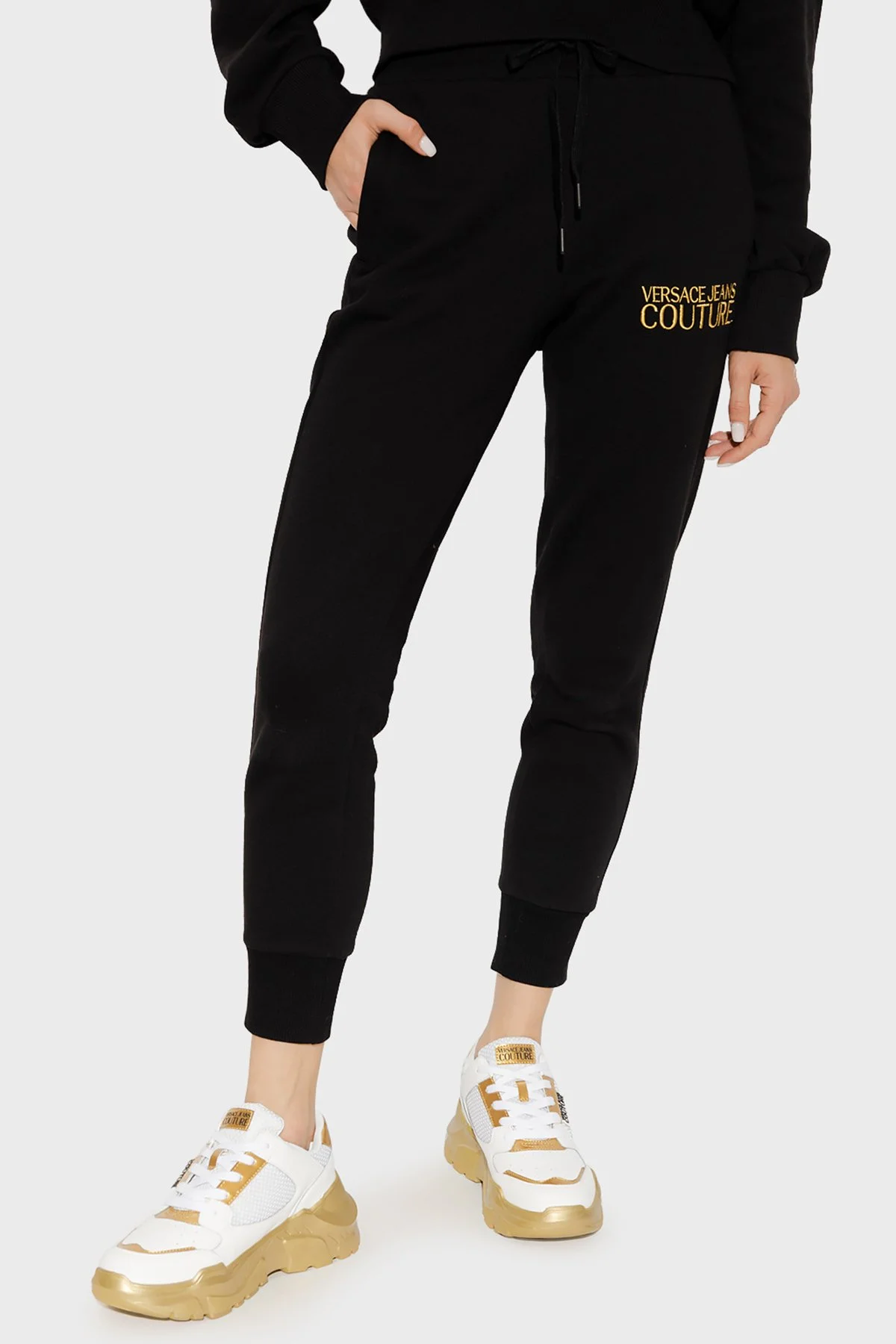 Versace % 100 Pamuk Regular Fit Cepli Jogger Spor Bayan Pantolon 73HAAT01 CF00T G89 SİYAH - 1