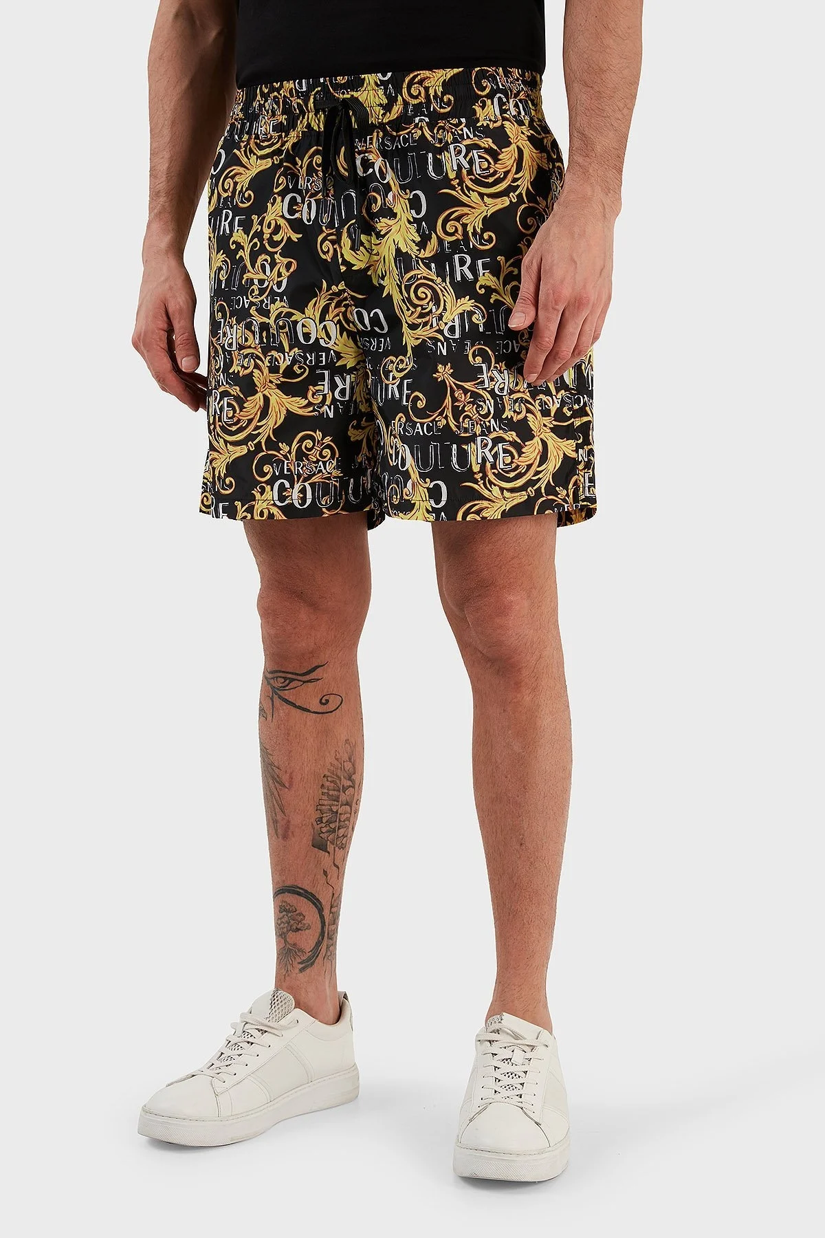 Versace Jeans Couture Desenli Regular Fit Cepli Erkek Short 74GADD18 CQS51 G89 SİYAH - 4