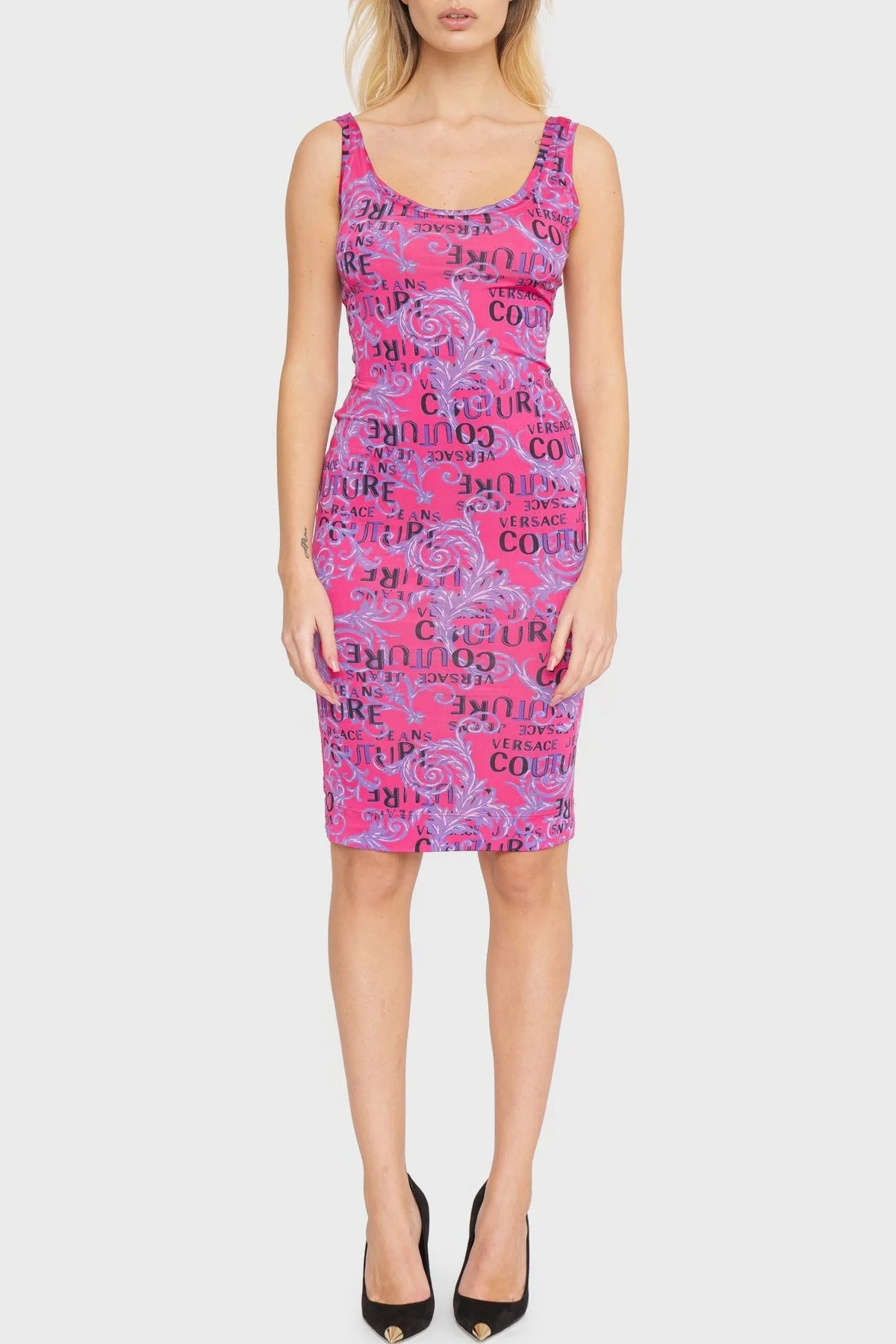 Versace Jeans Couture Desenli Slim Fit Bodycon Streç Midi Bayan Elbise 74HAO946 JS162 406 FUŞYA - 3