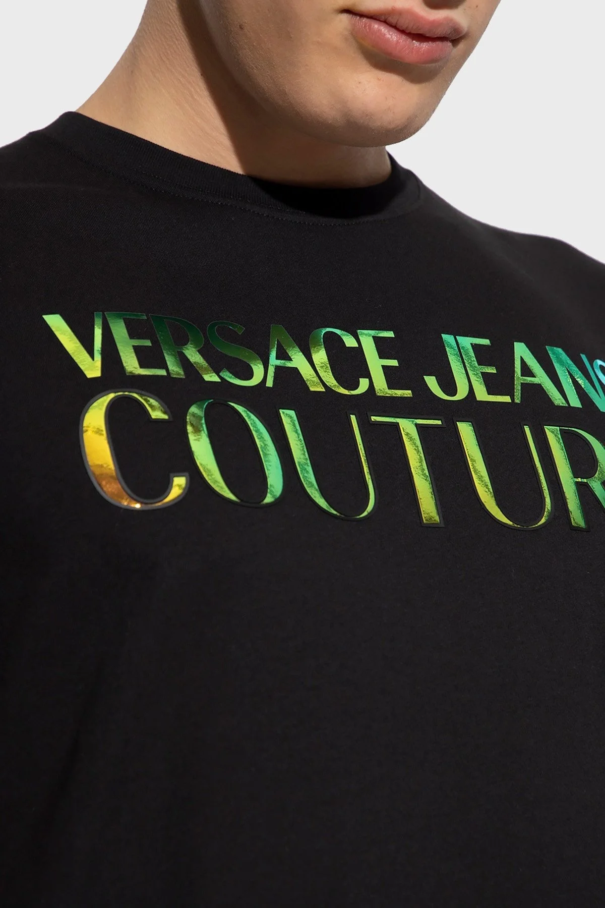 Versace Jeans Couture % 100 Pamuk Holografik Logolu Bisiklet Yaka Regular Fit Erkek T Shirt 74GAHG06 CJ00G G89 SİYAH - 3