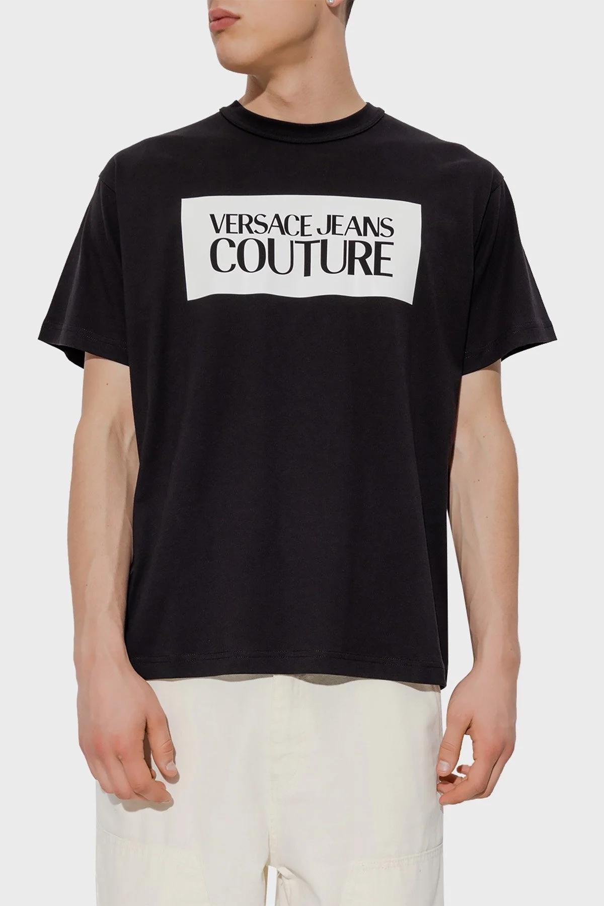 Versace Jeans Couture % 100 Pamuk Logo Baskılı Bisiklet Yaka Regular Fit Erkek T Shirt 74GAHF07 CJ03F 899 SİYAH - 1