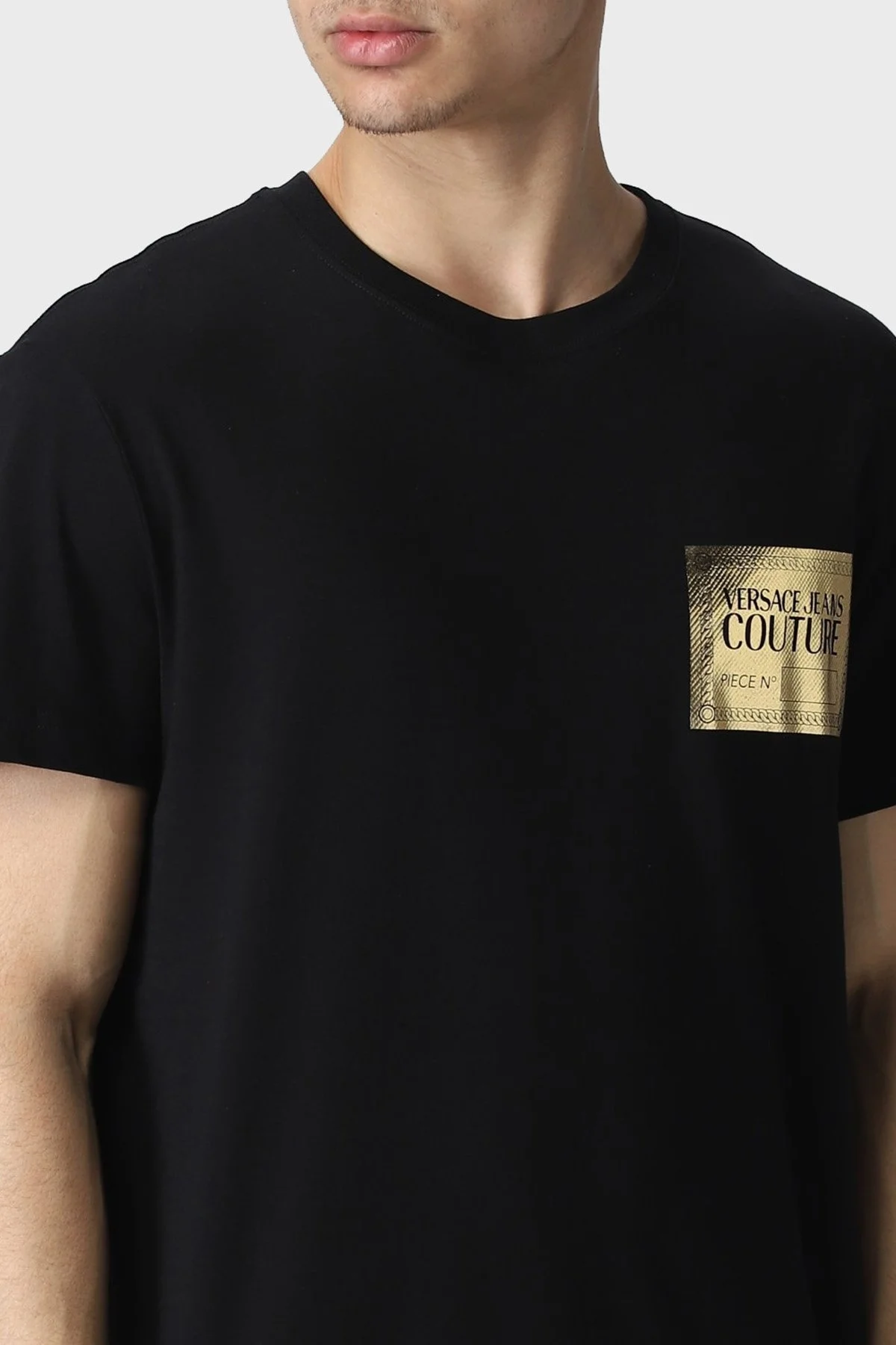 Versace Jeans Couture % 100 Pamuk Logolu Bisiklet Yaka Regular Fit Erkek T Shirt 74GAHG02 CJ00G G89 SİYAH - 3