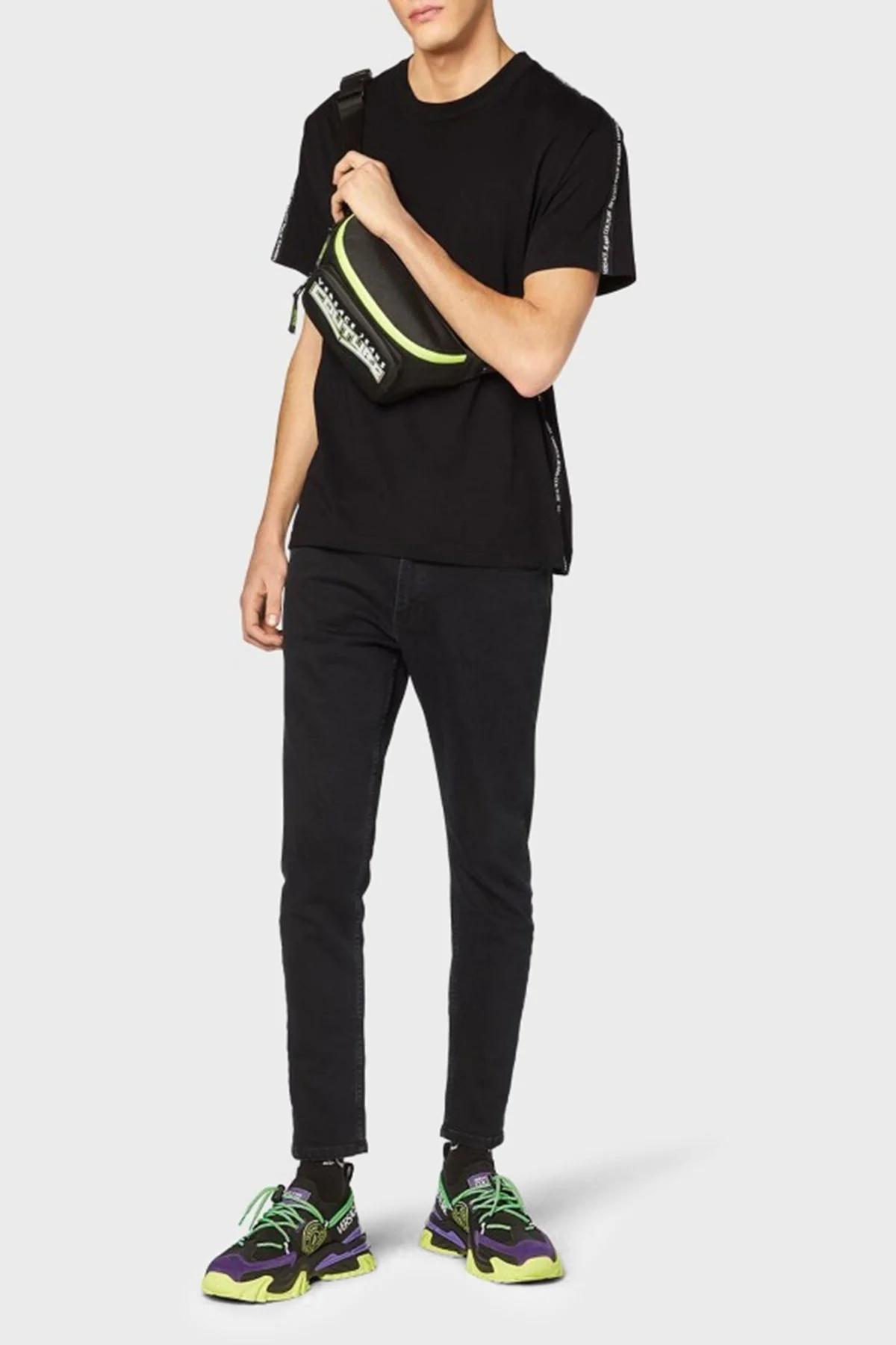 Versace Jeans Couture % 100 Pamuk Regular Fit Bisiklet Yaka Erkek T Shirt 73GAH6R4 J0001 899 SİYAH - 4