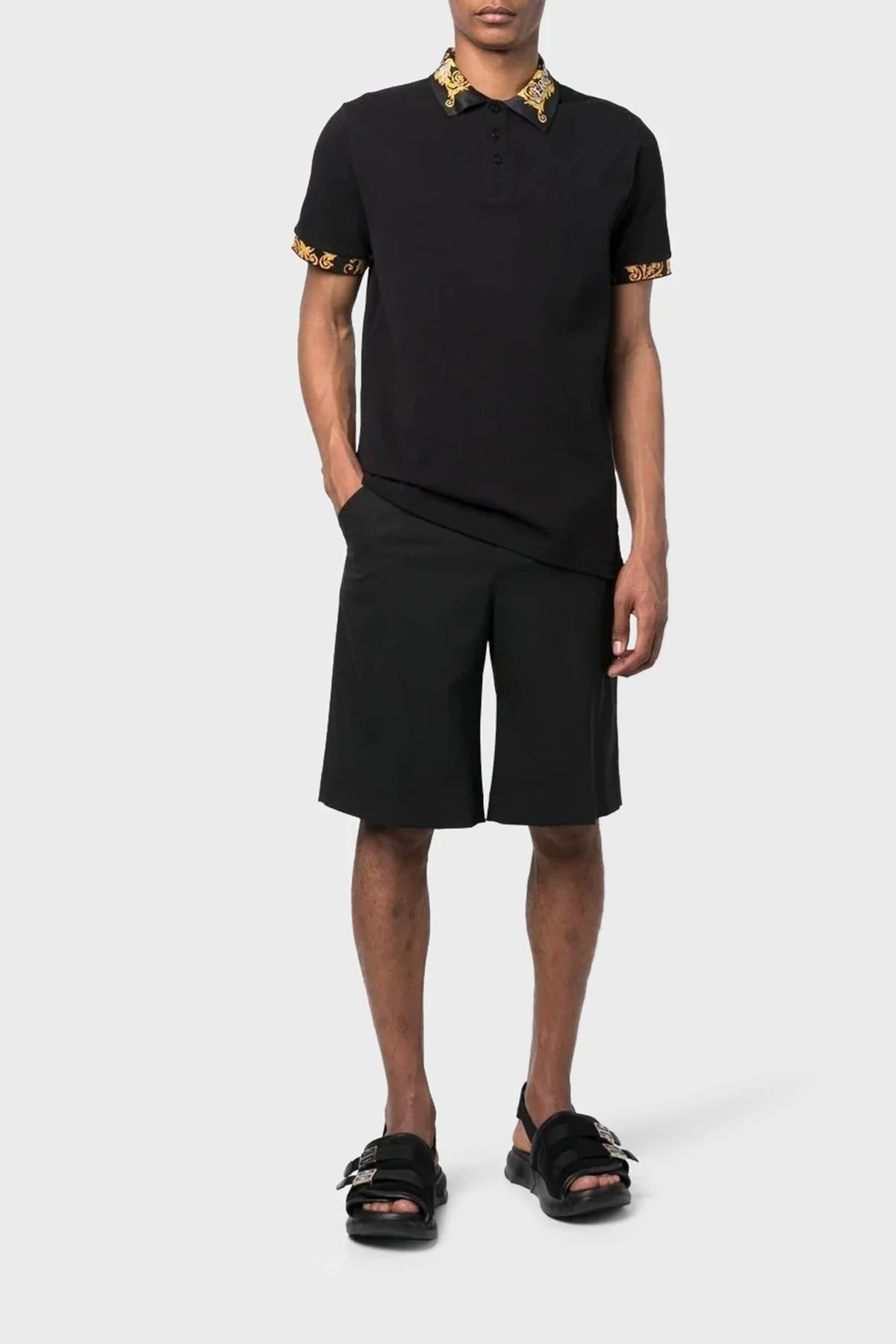 Versace Jeans Couture Barok Desenli % 100 Pamuk Slim Fit Erkek Polo T Shirt 74GAGT18 CJ01T 899 SİYAH - 2