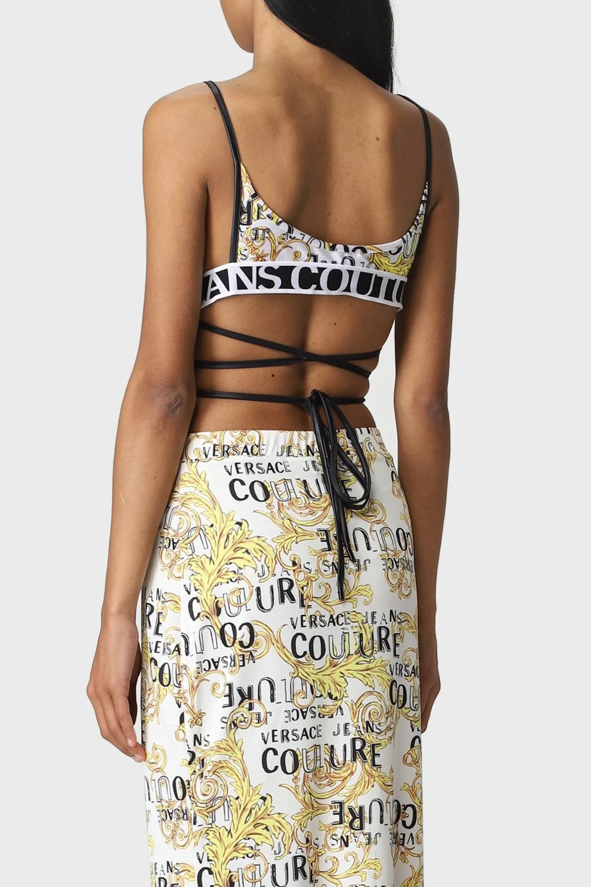 Versace Jeans Couture Barok Desenli Bağlama Detaylı Kadın Top 74HAM231 JS178 G03 BEYAZ - 2