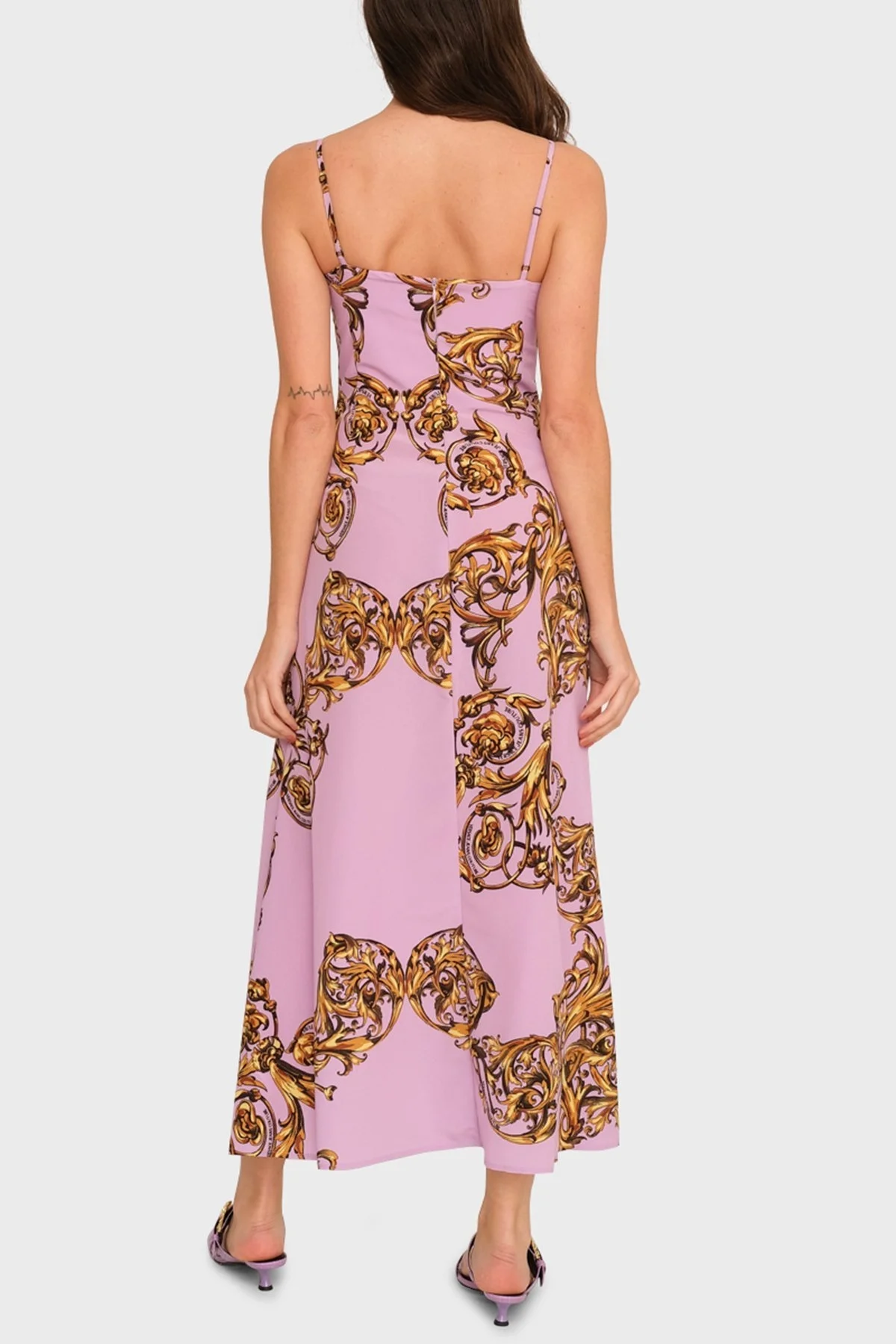 Versace Jeans Couture Barok Desenli İp Askılı Yırtmaçlı Uzun Bayan Elbise 72HAO921 NS062 G30 LİLA - 3