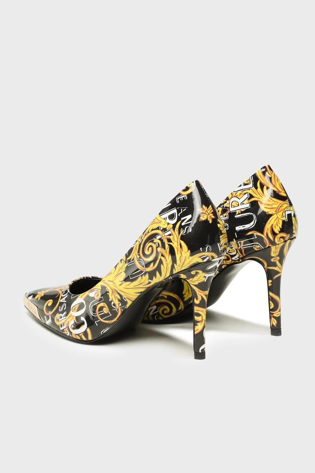 Versace Jeans Couture Barok Desenli Topuklu Bayan Ayakkabı 74VA3S50 ZS366 G89 SİYAH - 3