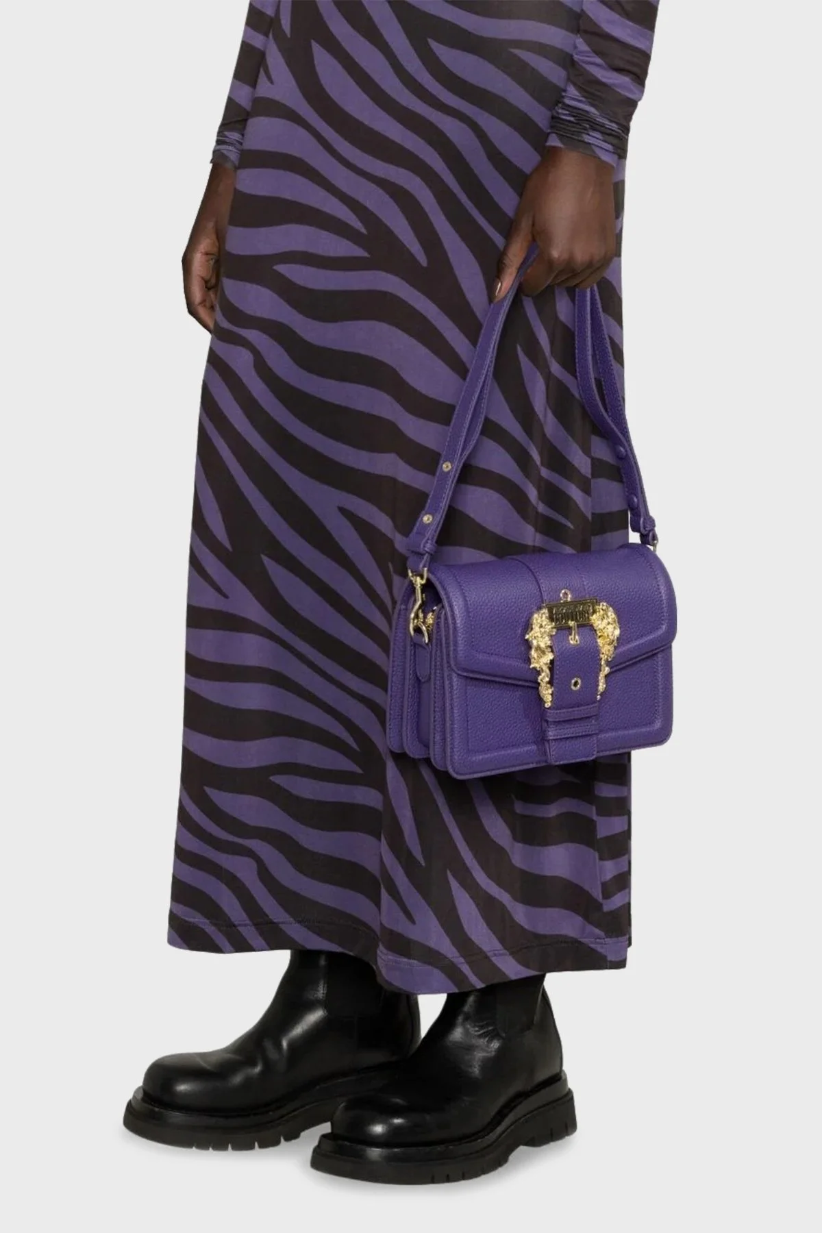 Versace Jeans Couture Barok Tokalı Ayarlanabilir Askılı Bayan Çanta 75VA4BF1 ZS413 308 MOR - 3