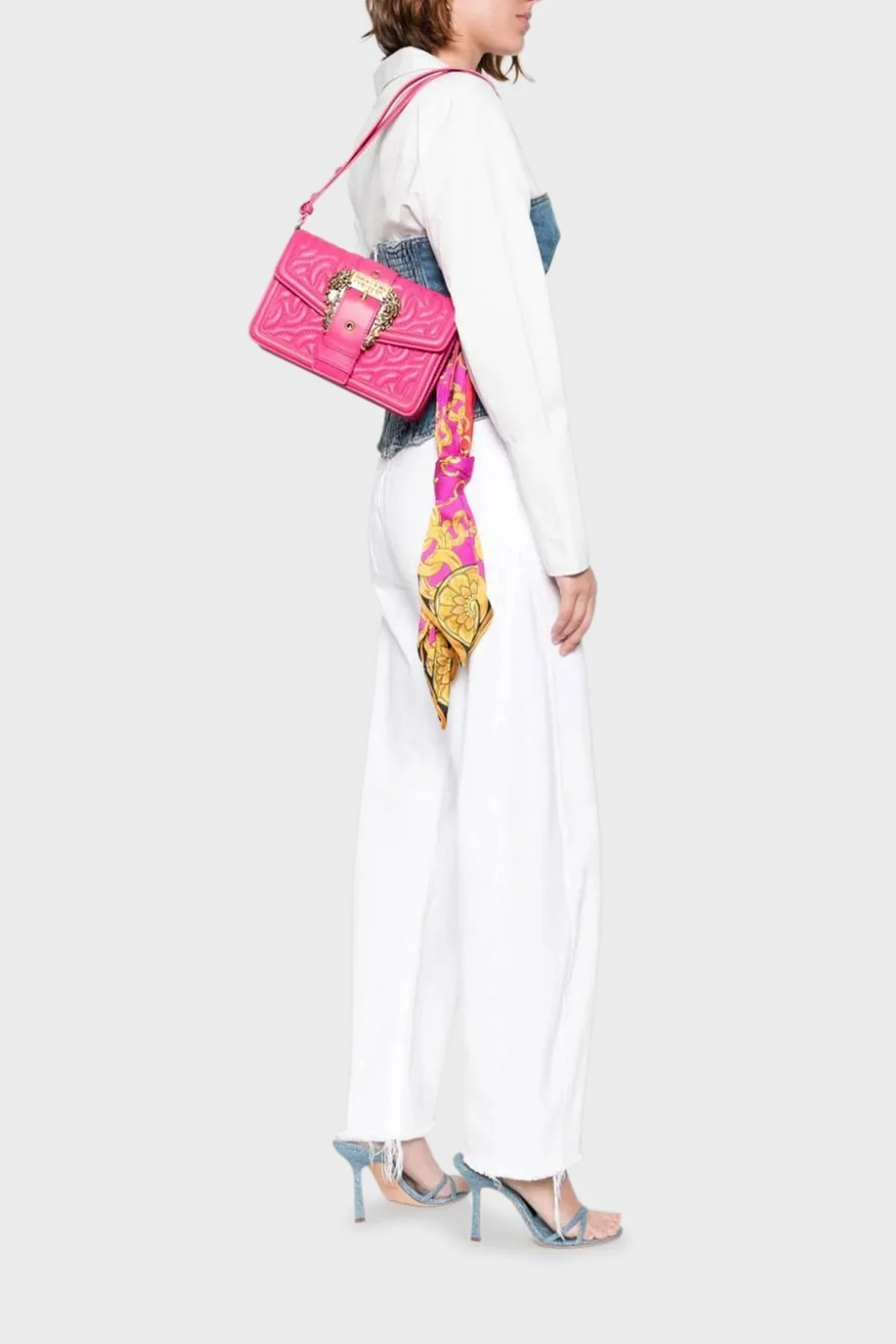 Versace Jeans Couture Barok Tokalı Fularlı Kapitone Bayan Çanta 75VA4BF1 ZS803 455 FUŞYA - 2