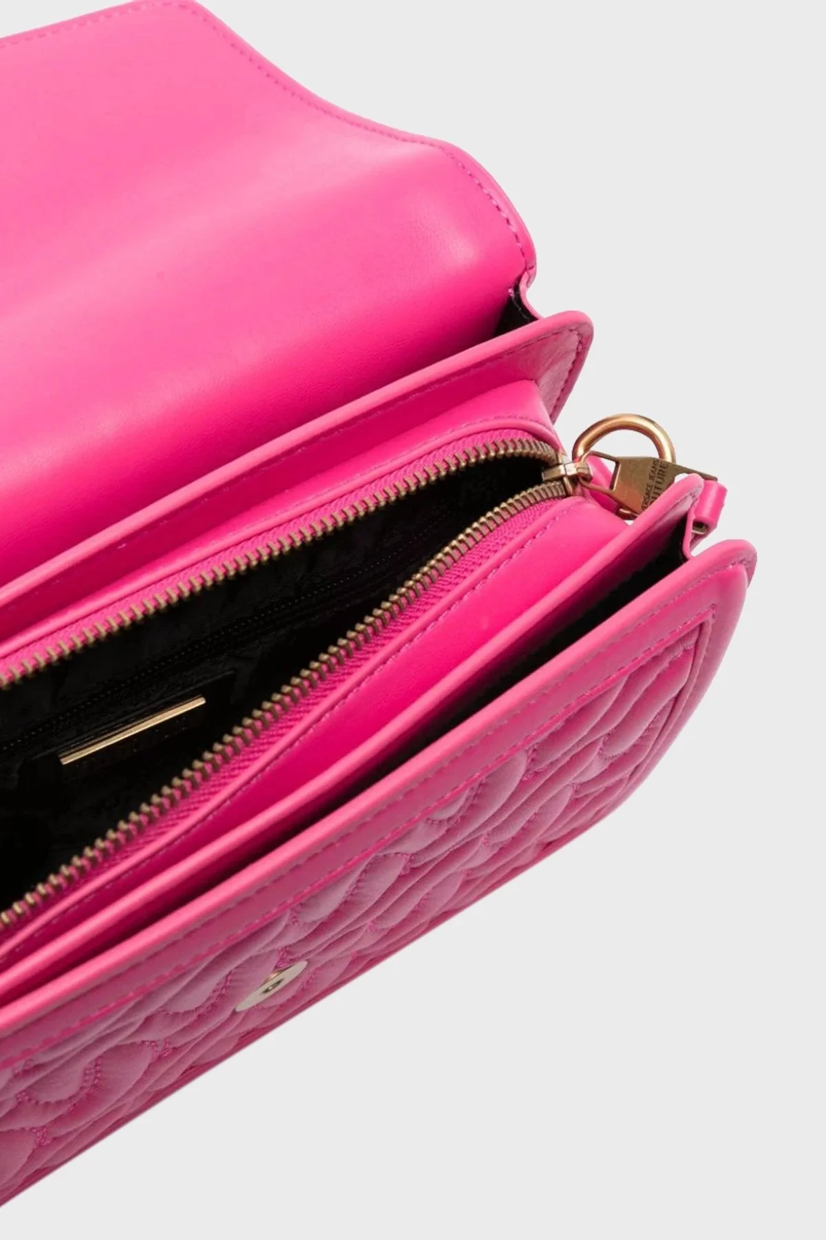 Versace Jeans Couture Barok Tokalı Fularlı Kapitone Bayan Çanta 75VA4BF1 ZS803 455 FUŞYA - 5