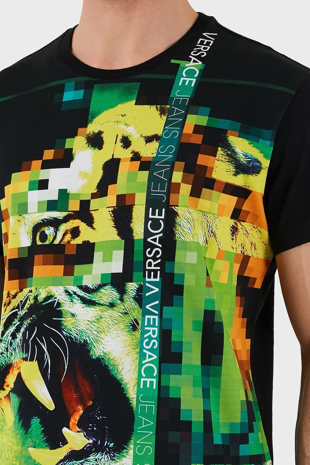 Versace Jeans Couture Baskılı % 100 Pamuk Regular Fit Bisiklet Yaka Erkek T Shirt B3GRB72A 36609 899 SİYAH - 10