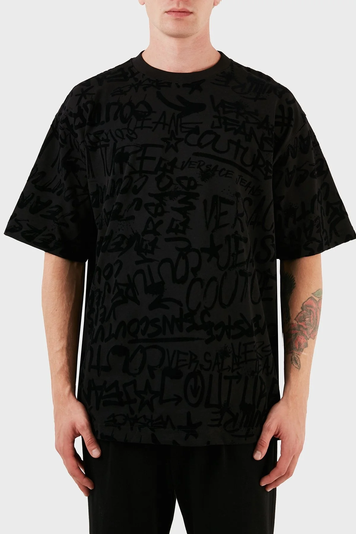 Versace Jeans Couture Baskılı Bisiklet Yaka % 100 Pamuk Erkek T Shirt 75GAH6O0 JS212 899 SİYAH - 1