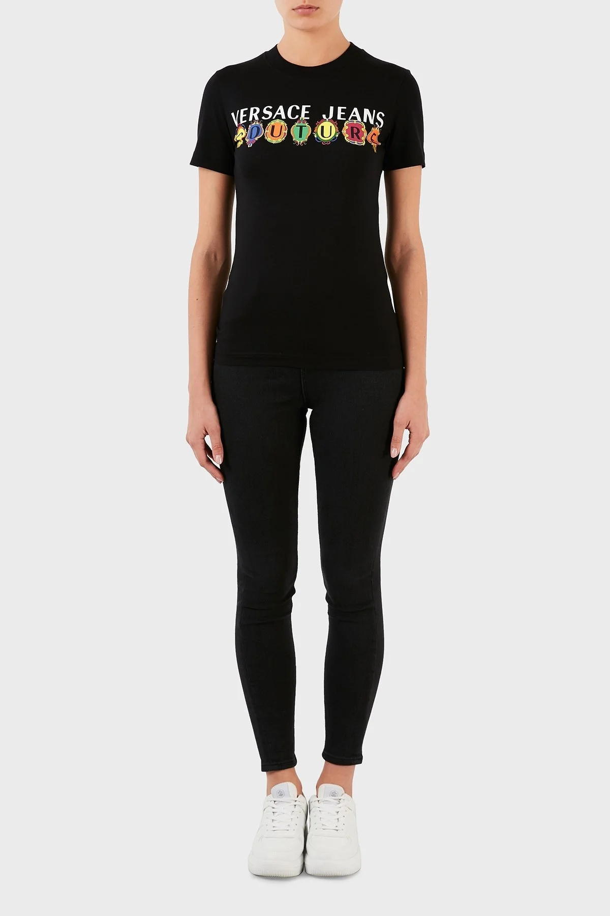 Versace Jeans Couture Logolu % 100 Pamuk Bisiklet Yaka Bayan T Shirt B2HWA7PA 30457 899 SİYAH - 5