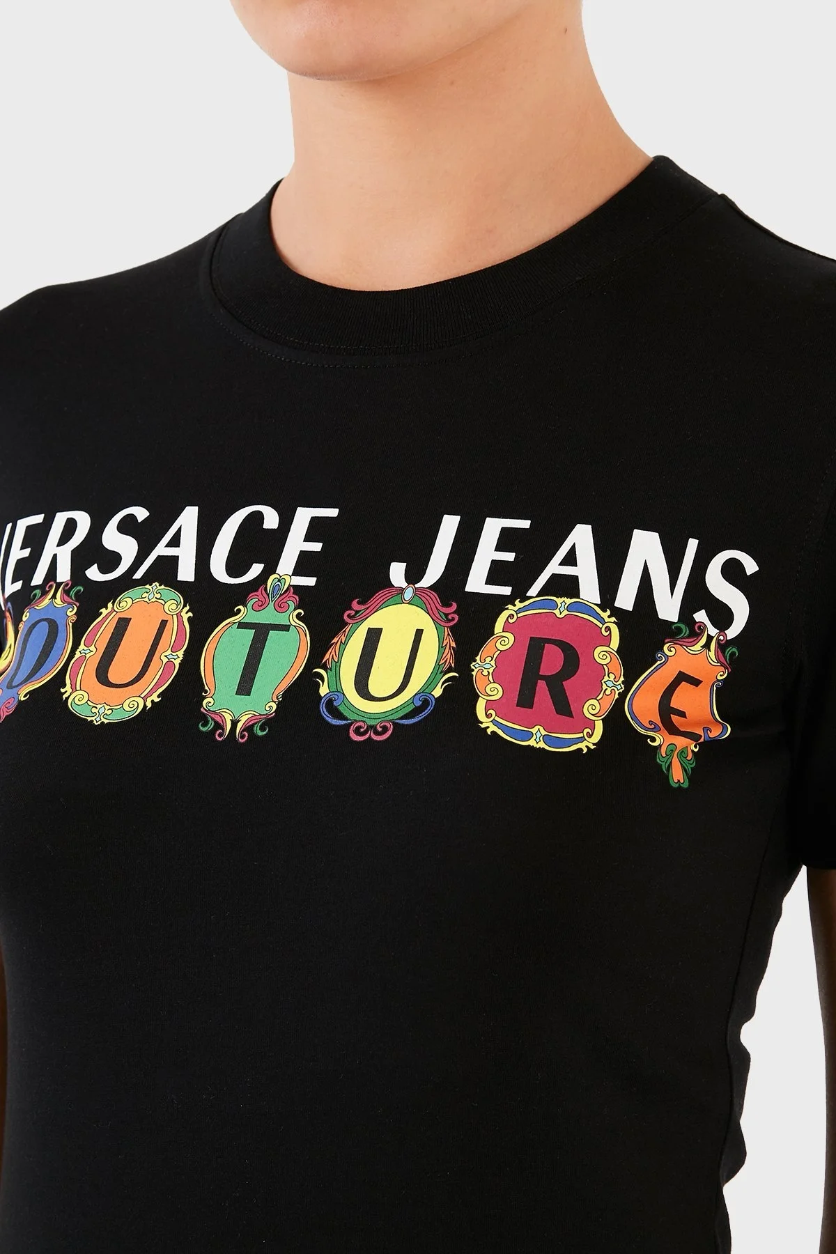 Versace Jeans Couture Logolu % 100 Pamuk Bisiklet Yaka Bayan T Shirt B2HWA7PA 30457 899 SİYAH - 6