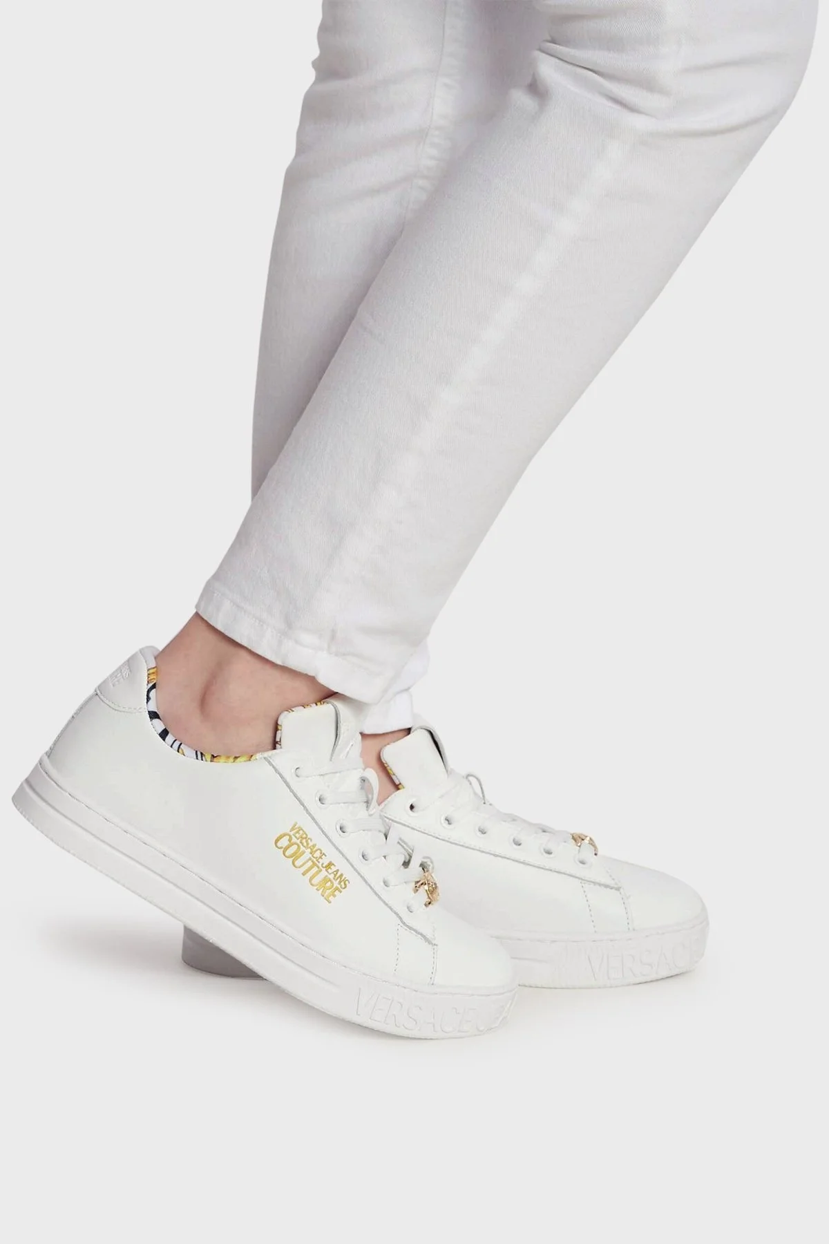 Versace Jeans Couture Deri Sneaker Bayan Ayakkabı 76VA3SKL ZPA48 003 BEYAZ - 2