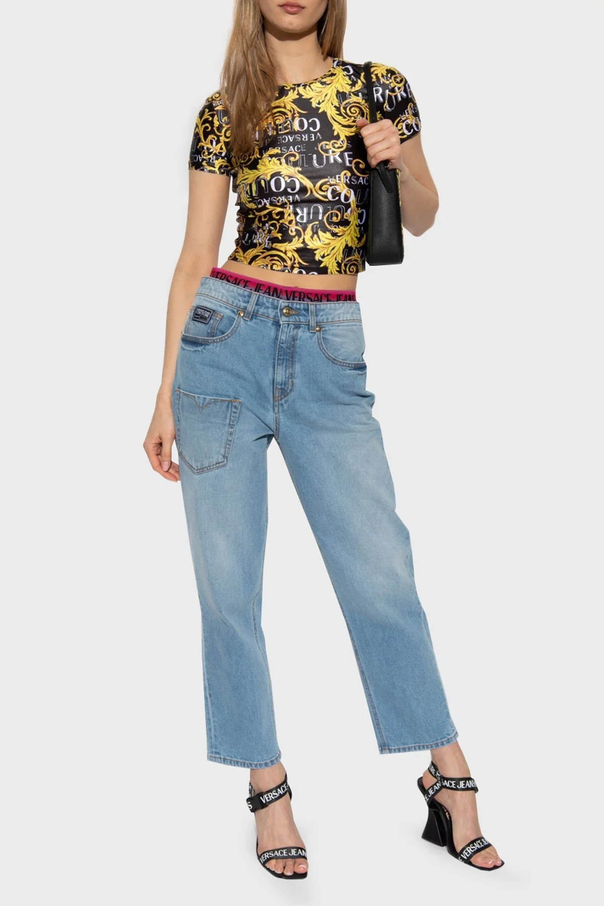 Versace Jeans Couture Desenli Bisiklet Yaka Cropped Fit Bayan T Shirt 74HAH602 JS178 G89 SİYAH - 4