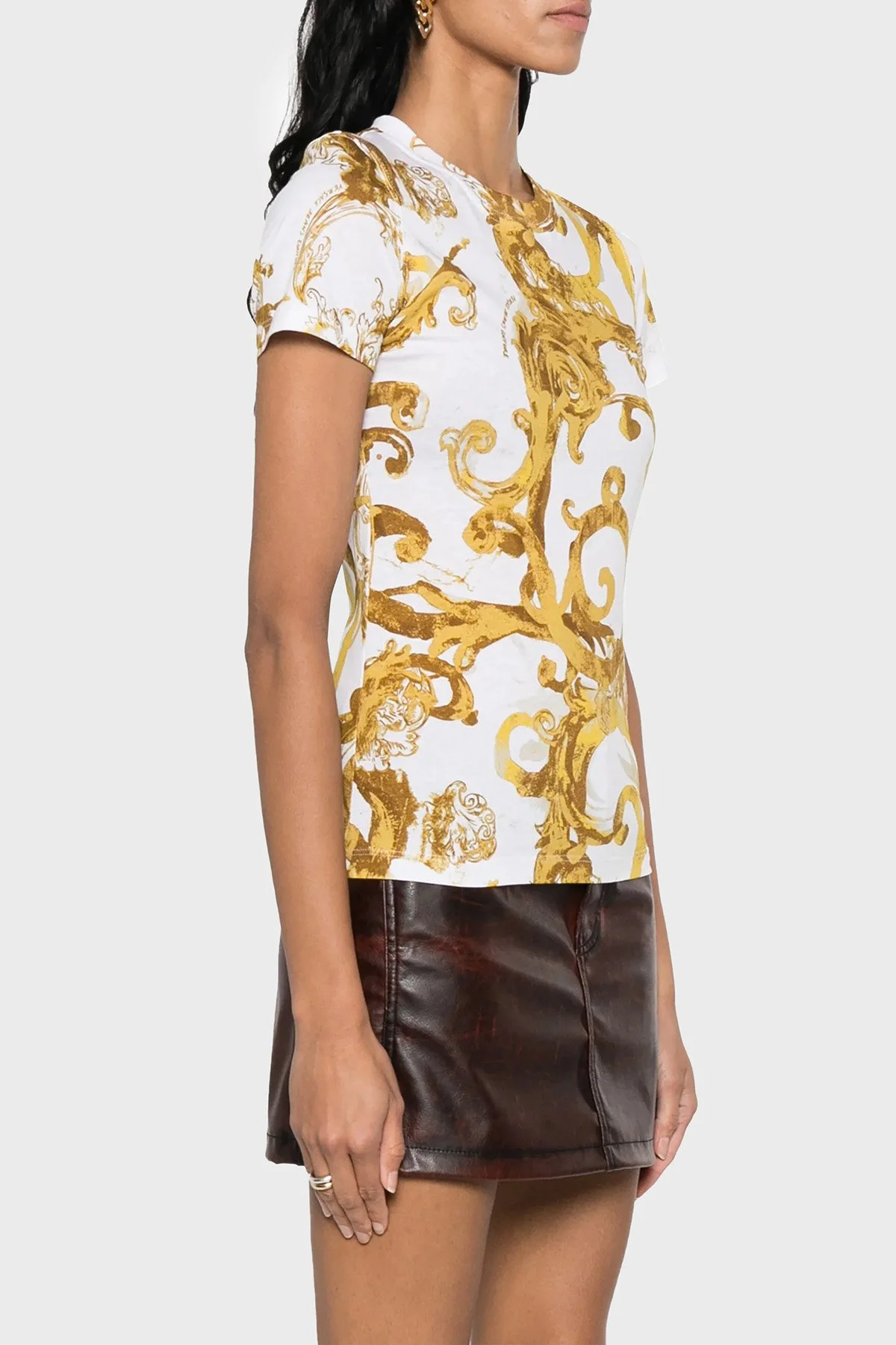 Versace Jeans Couture Desenli Bisiklet Yaka Pamuklu Slim Fit Kadın T Shirt 76HAH6D8 JS287 G03 BEYAZ-GOLD - 3