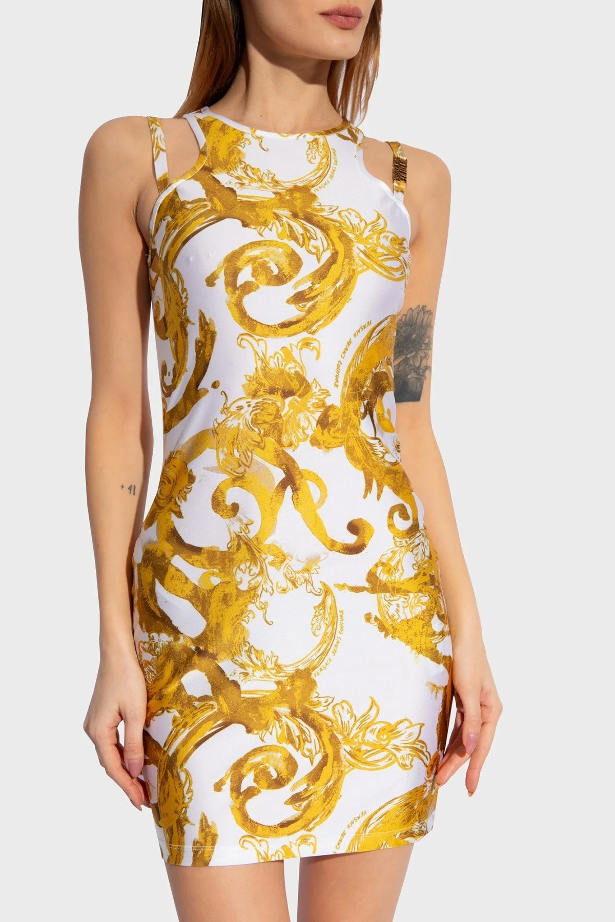 Versace Jeans Couture Desenli Bodycon Mini Bayan Elbise 76HAO944 JS292 G03 BEYAZ-GOLD - 3