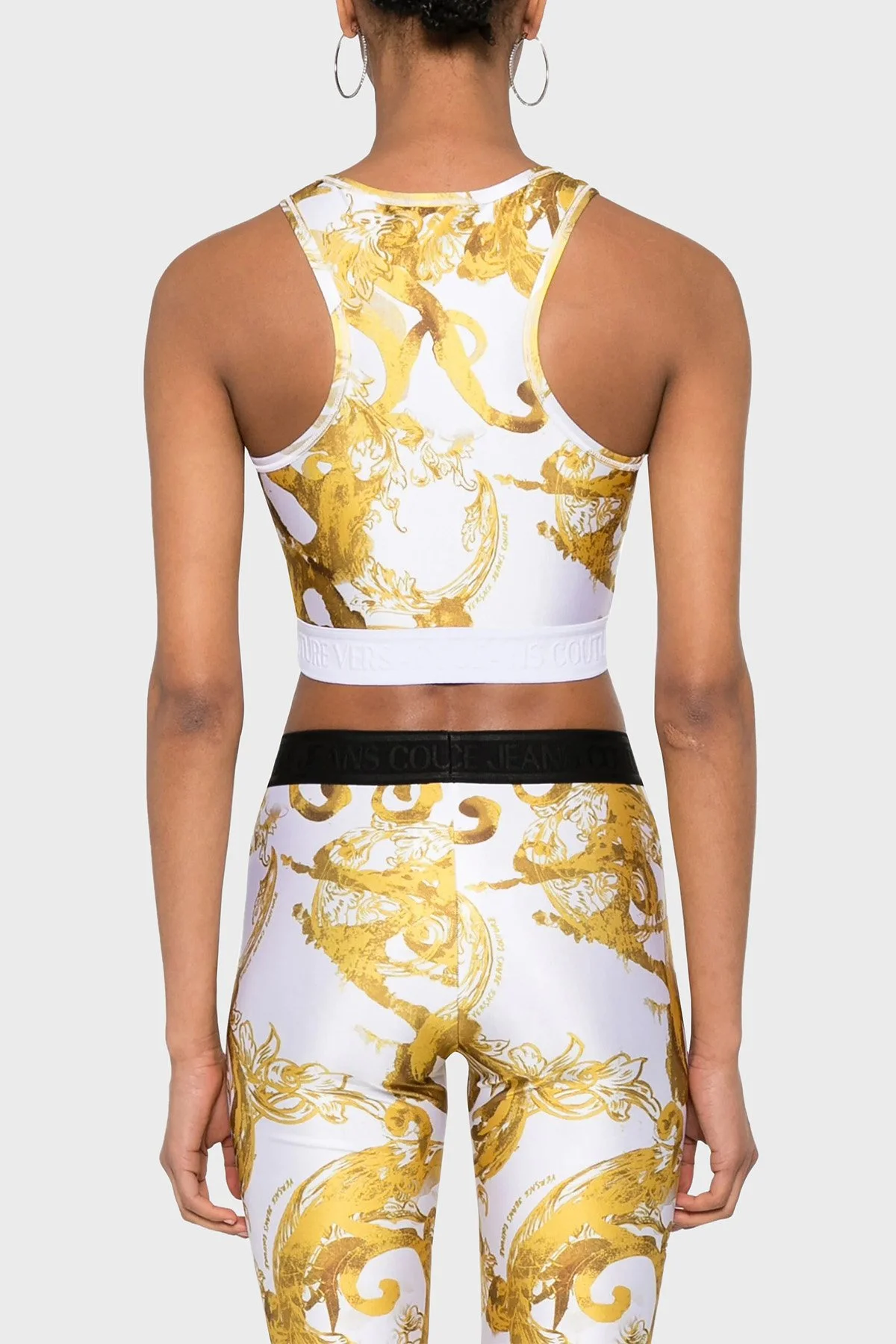 Versace Jeans Couture Desenli Slim Fit Crop Kadın Top 76HAM227 JS292 G03 BEYAZ-GOLD - 4