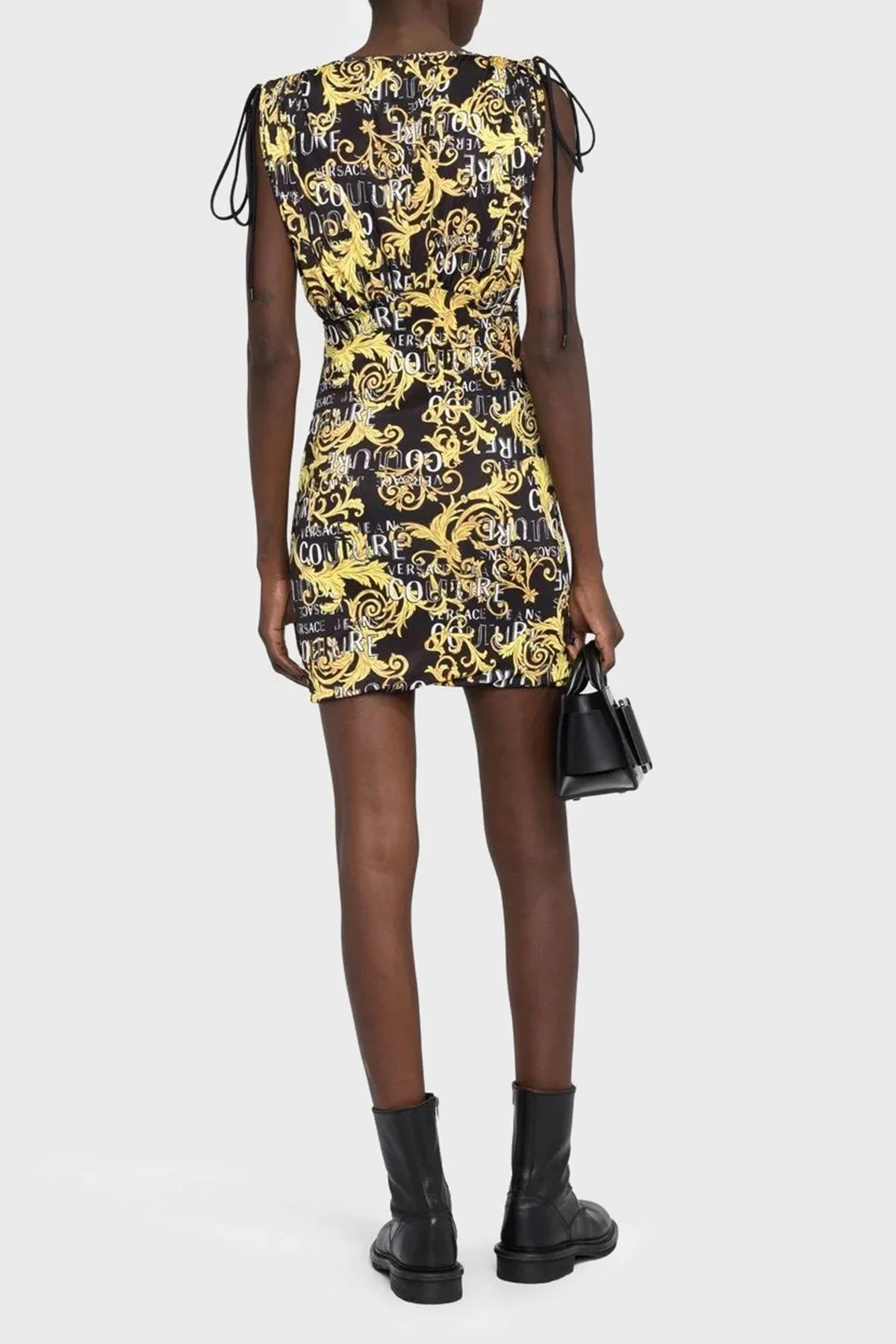 Versace Jeans Couture Logo Desen Baskılı V Yaka Göğüs Dekolteli Slim Fit Mini Bayan Elbise 74HAO921 JS162 G89 SİYAH-GOLD - 2