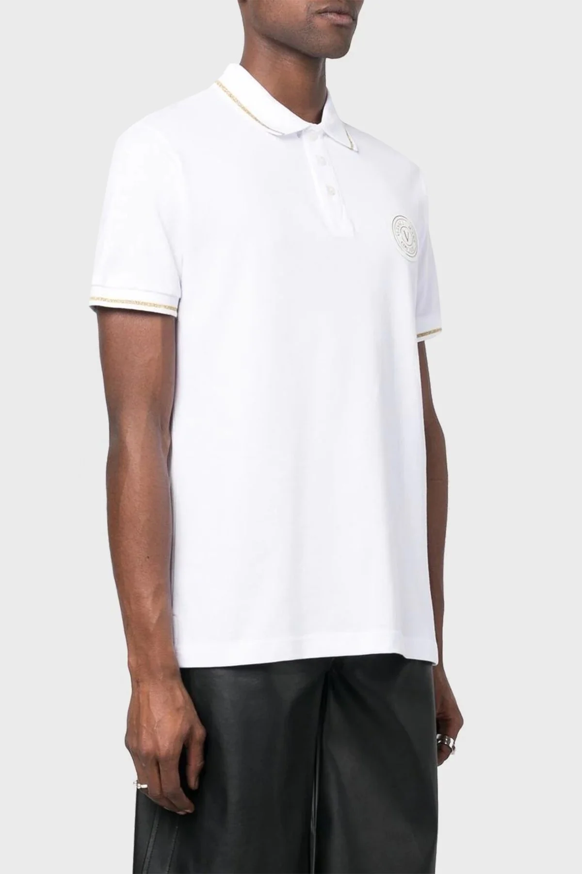 Versace Jeans Couture Logolu % 100 Pamuk Slim Fit Erkek Polo Yaka T Shirt 74GAGT08 CJ01T G03 BEYAZ - 1