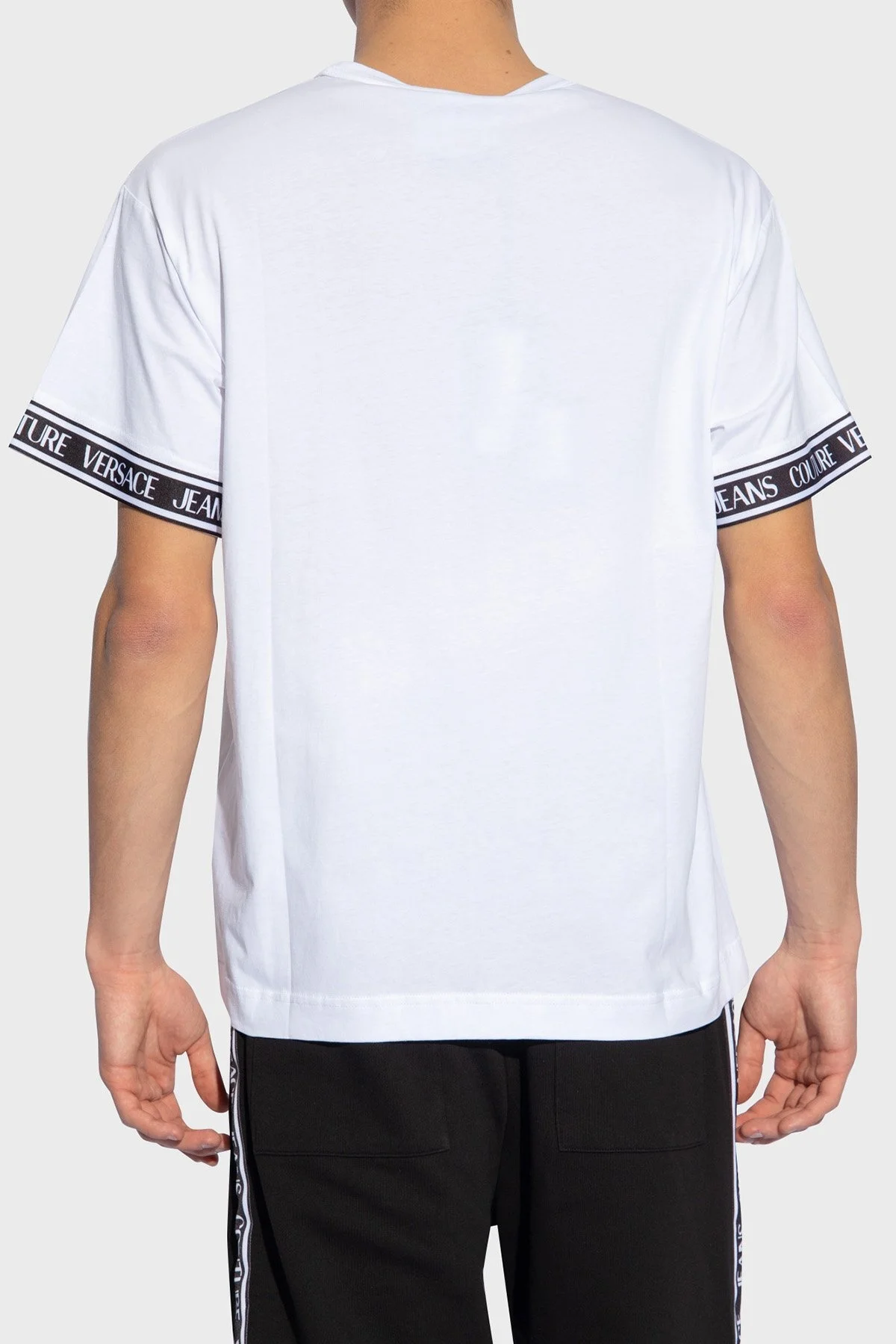 Versace Jeans Couture Logolu Bisiklet Yaka Pamuklu Regular Fit Erkek T Shirt 76GAHC06 CJ01C 003 BEYAZ - 3