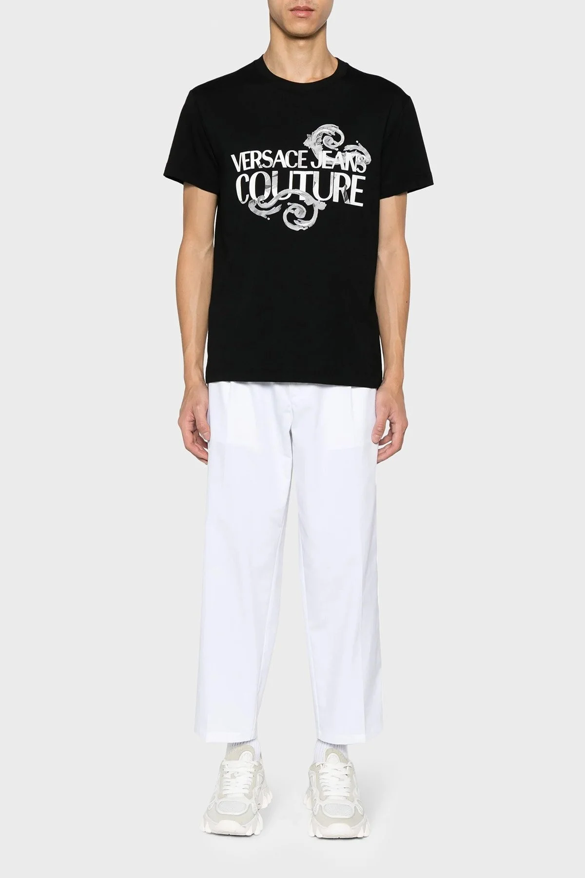 Versace Jeans Couture Logolu Bisiklet Yaka Pamuklu Slim Fit Erkek T Shirt 76GAHG00 CJ00G 899 SİYAH - 3