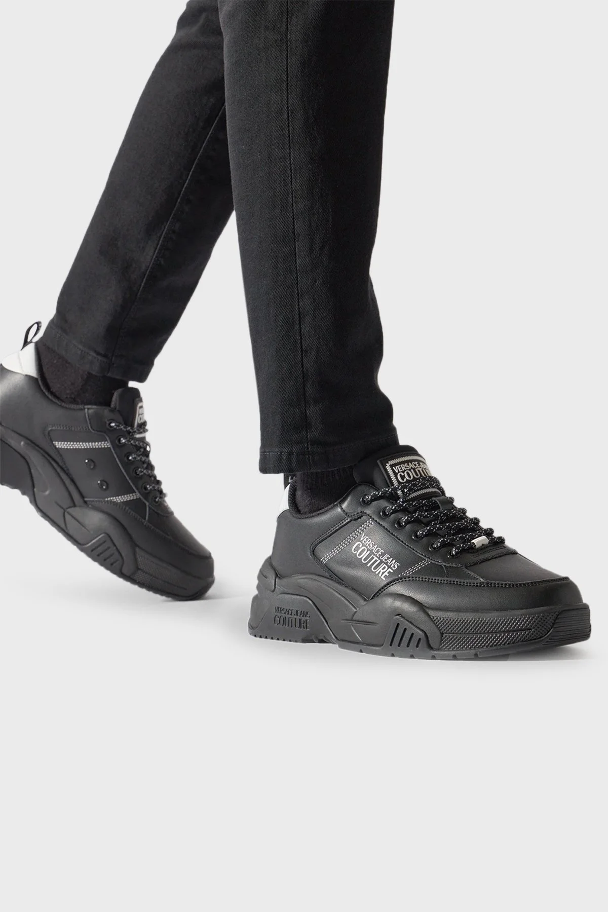 Versace Jeans Couture Logolu Deri Sneaker Erkek Ayakkabı 75YA3SF1 ZP326 899 SİYAH - 2