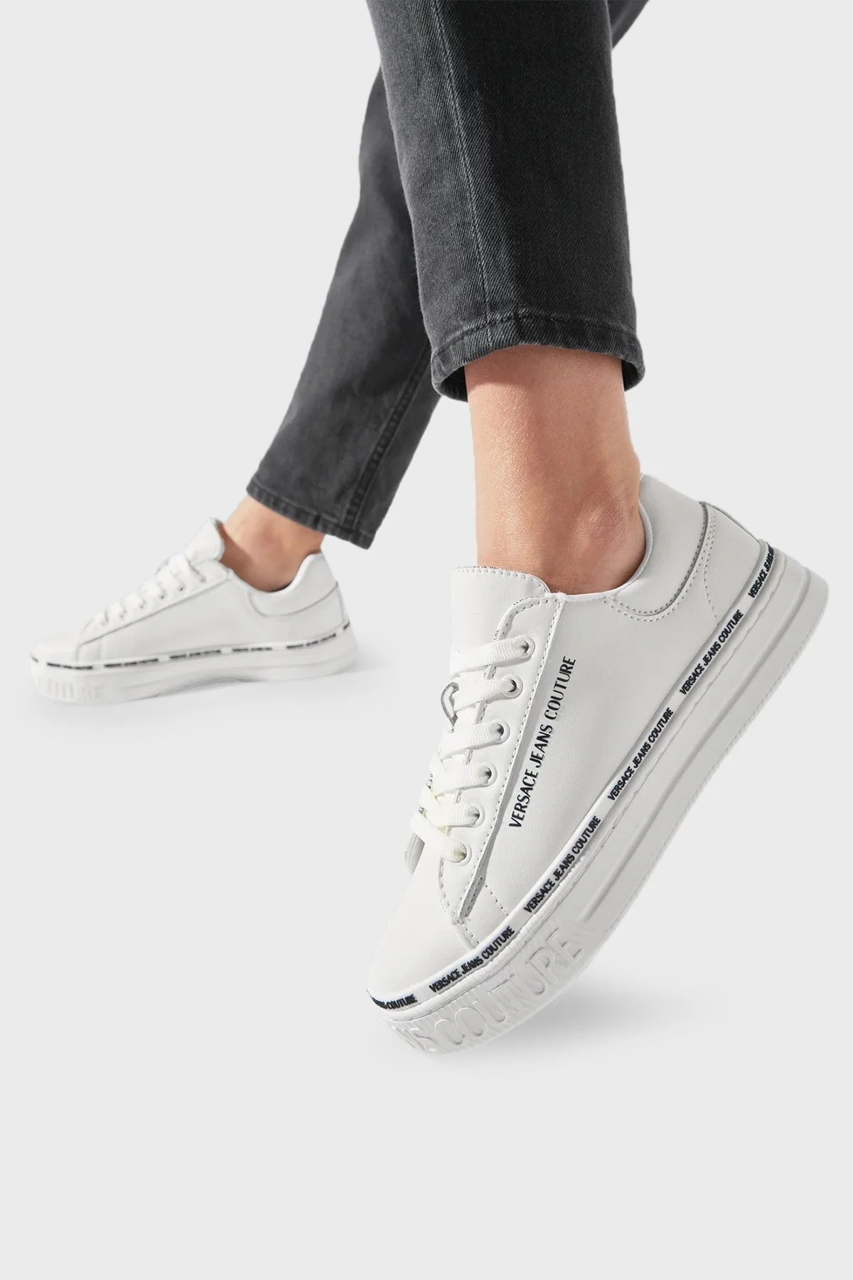 Versace Jeans Couture Logolu Hakiki Deri Sneaker Bayan Ayakkabı 75VA3SK5 ZP315 003 BEYAZ - 2