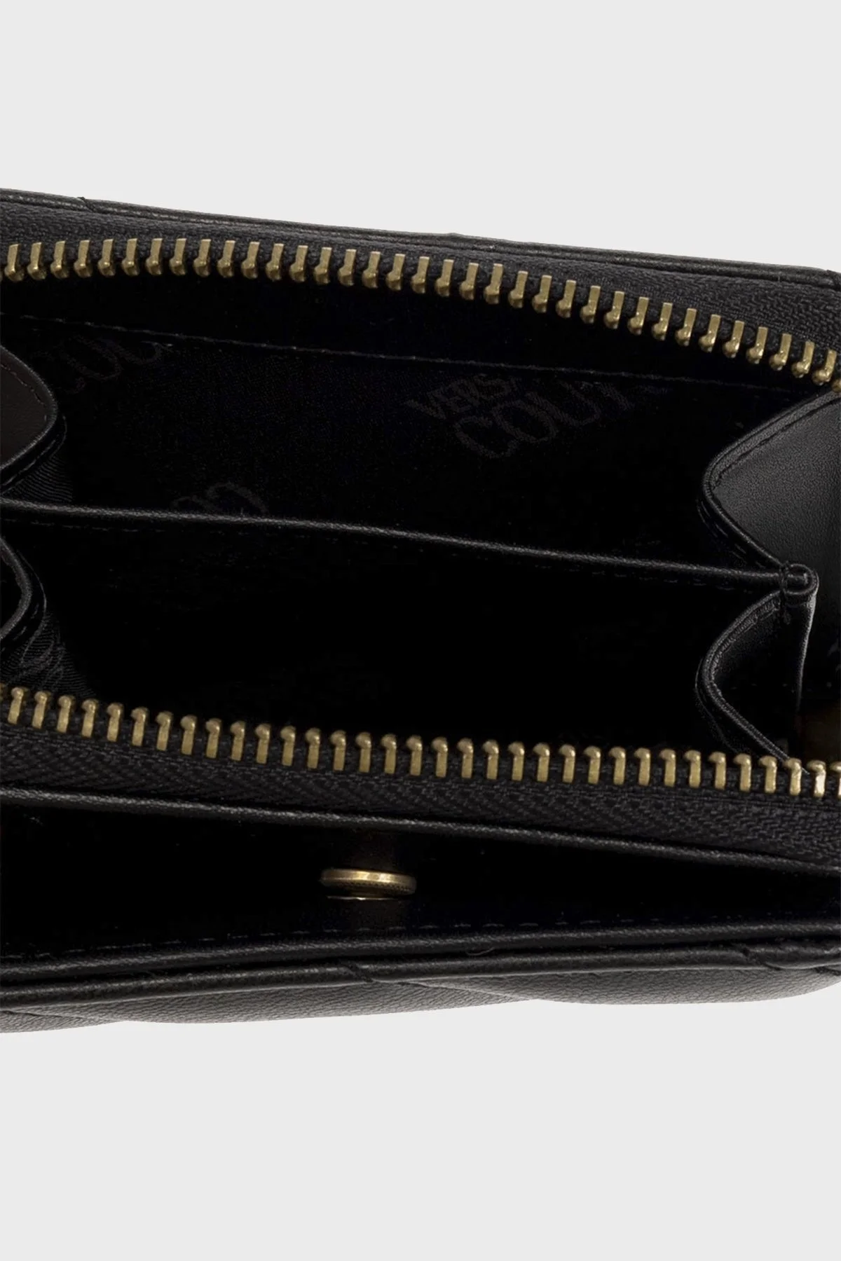 Versace Jeans Couture Logolu Kapitone Bayan Cüzdan 74VA5PA2 ZS409 899 SİYAH - 5