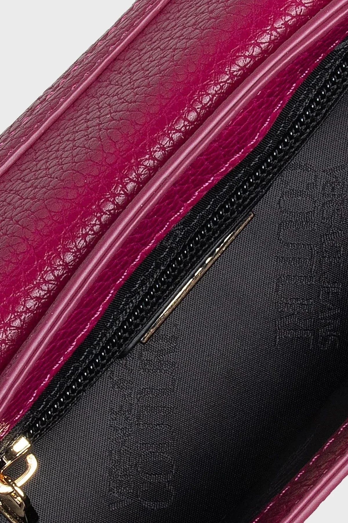 Versace Jeans Couture Logolu Zincir Askılı Bayan Çanta 73VA4BF6 ZS413 538 FUŞYA - 5