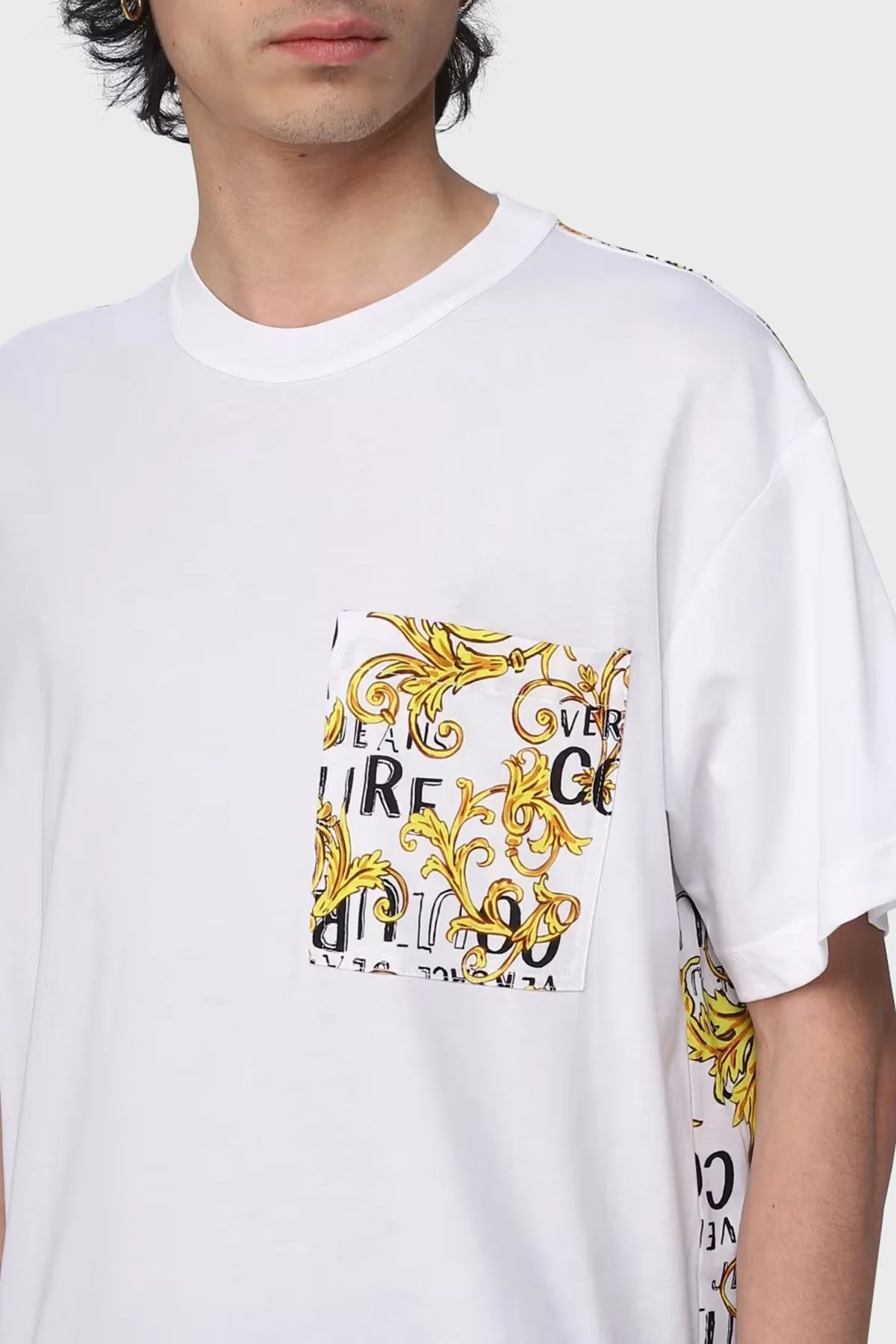 Versace Jeans Couture Pamuklu Bisiklet Yaka Erkek T Shirt 74GAH6R0 JS161 G03 BEYAZ - 3