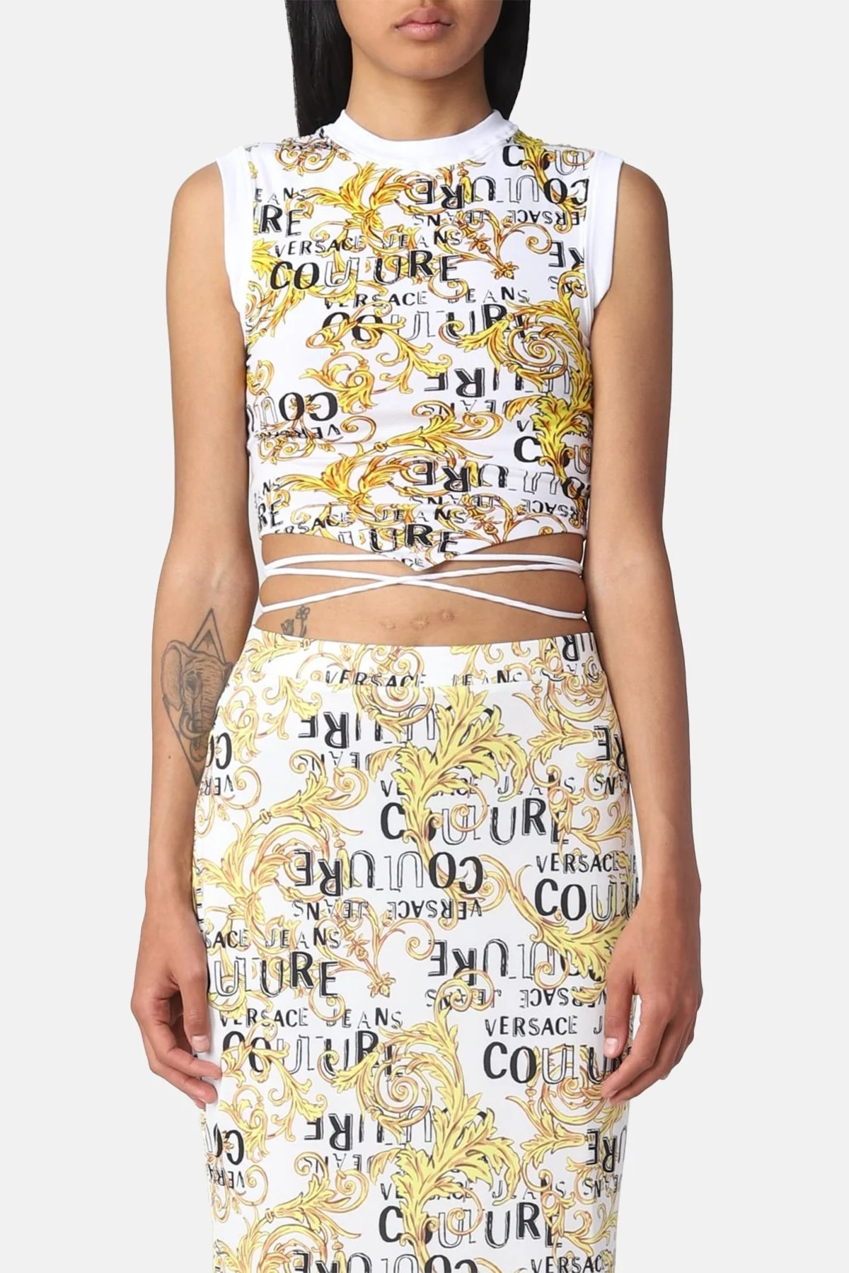 Versace Jeans Couture Pamuklu Bisiklet Yaka Fitted Vücuda Oturan Bayan Top 74HAM603 JS160 G03 BEYAZ - 1