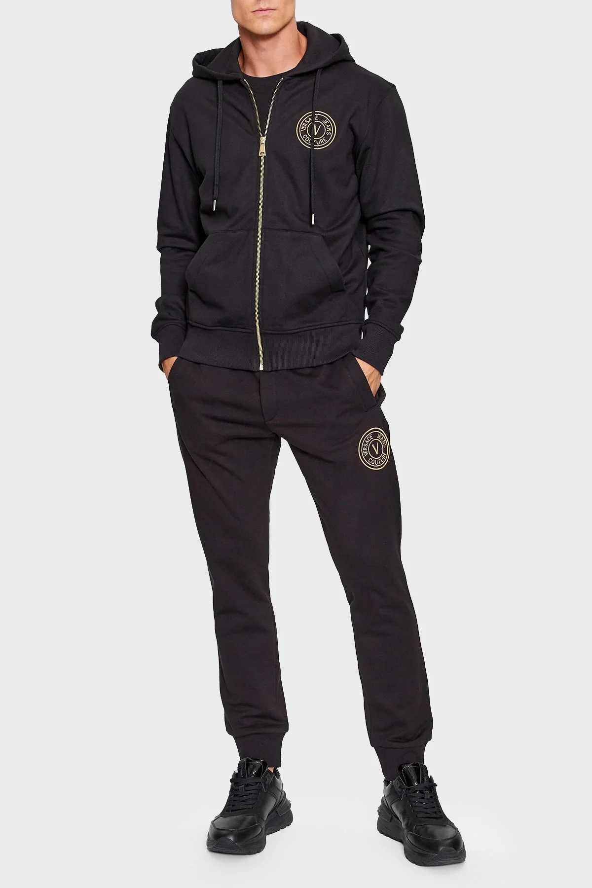 Versace Jeans Couture Pamuklu Jogger Spor Erkek Pantolon 75GAAT06 CF06T G89 SİYAH - 1