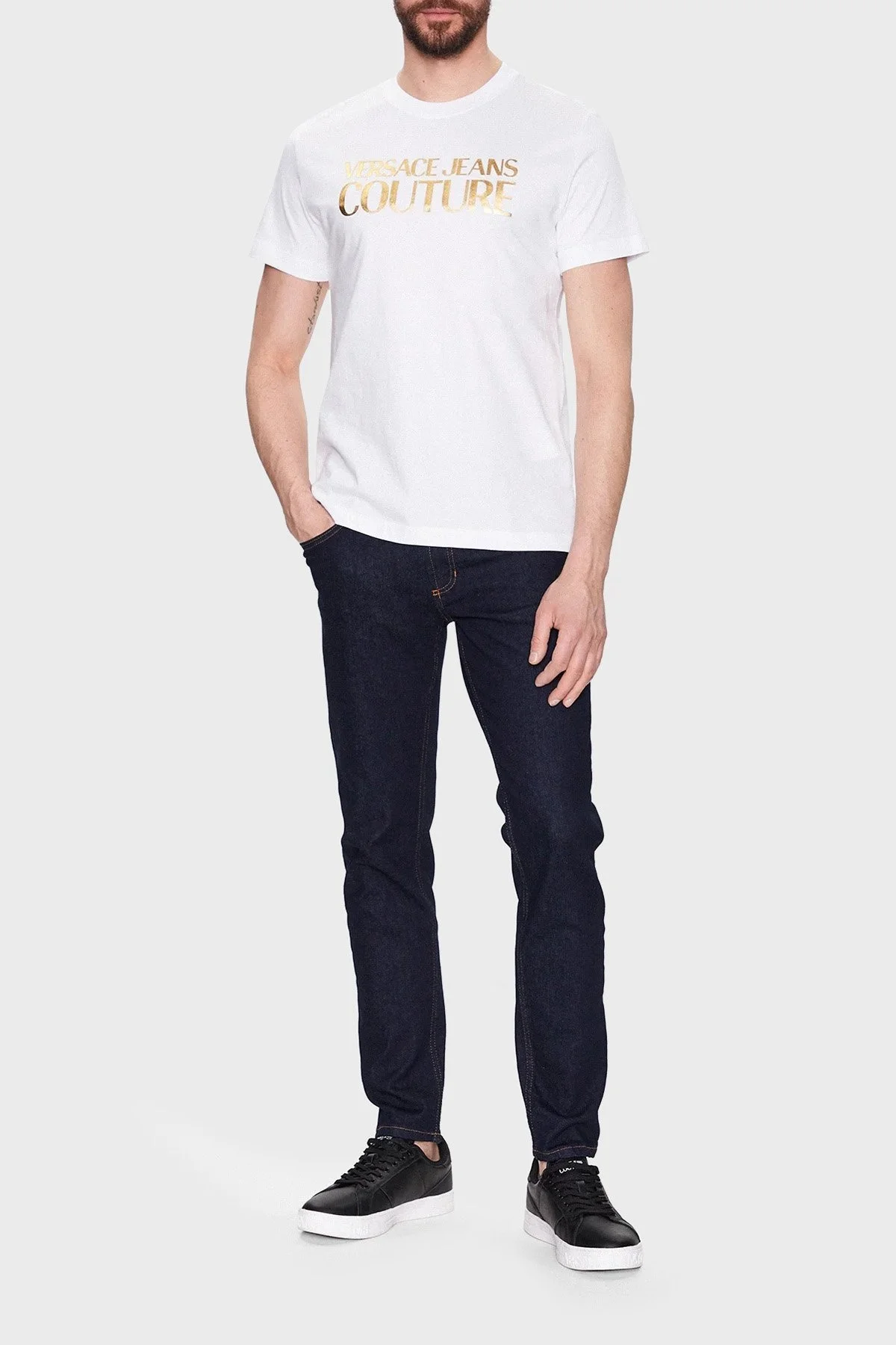 Versace Jeans Couture Pamuklu Logo Baskılı Bisiklet Yaka Regular Fit Erkek T Shirt 74GAHT01 CJ00T G03 BEYAZ - 3