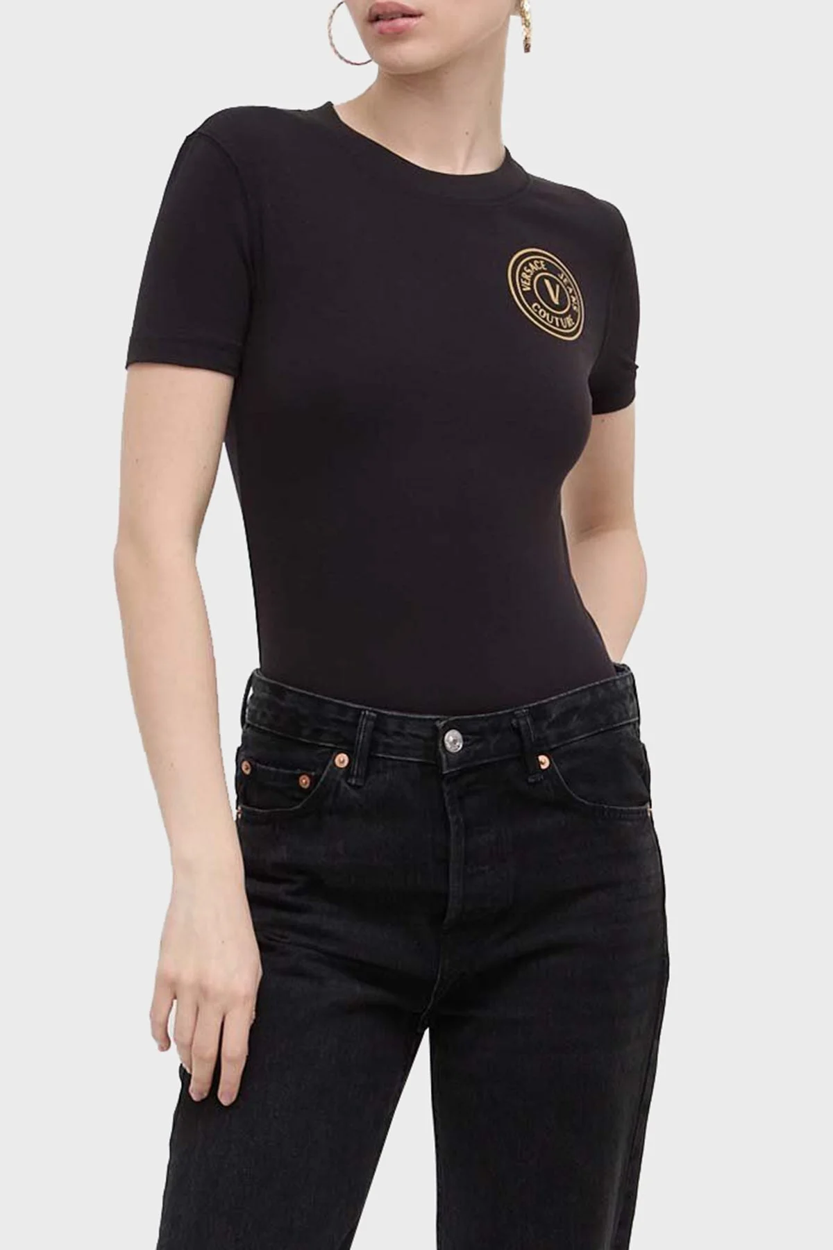 Versace Jeans Couture Pamuklu Regular Fit Bisiklet Yaka Bayan T Shirt 76HAHT02 CJ03T G89 SİYAH - 1