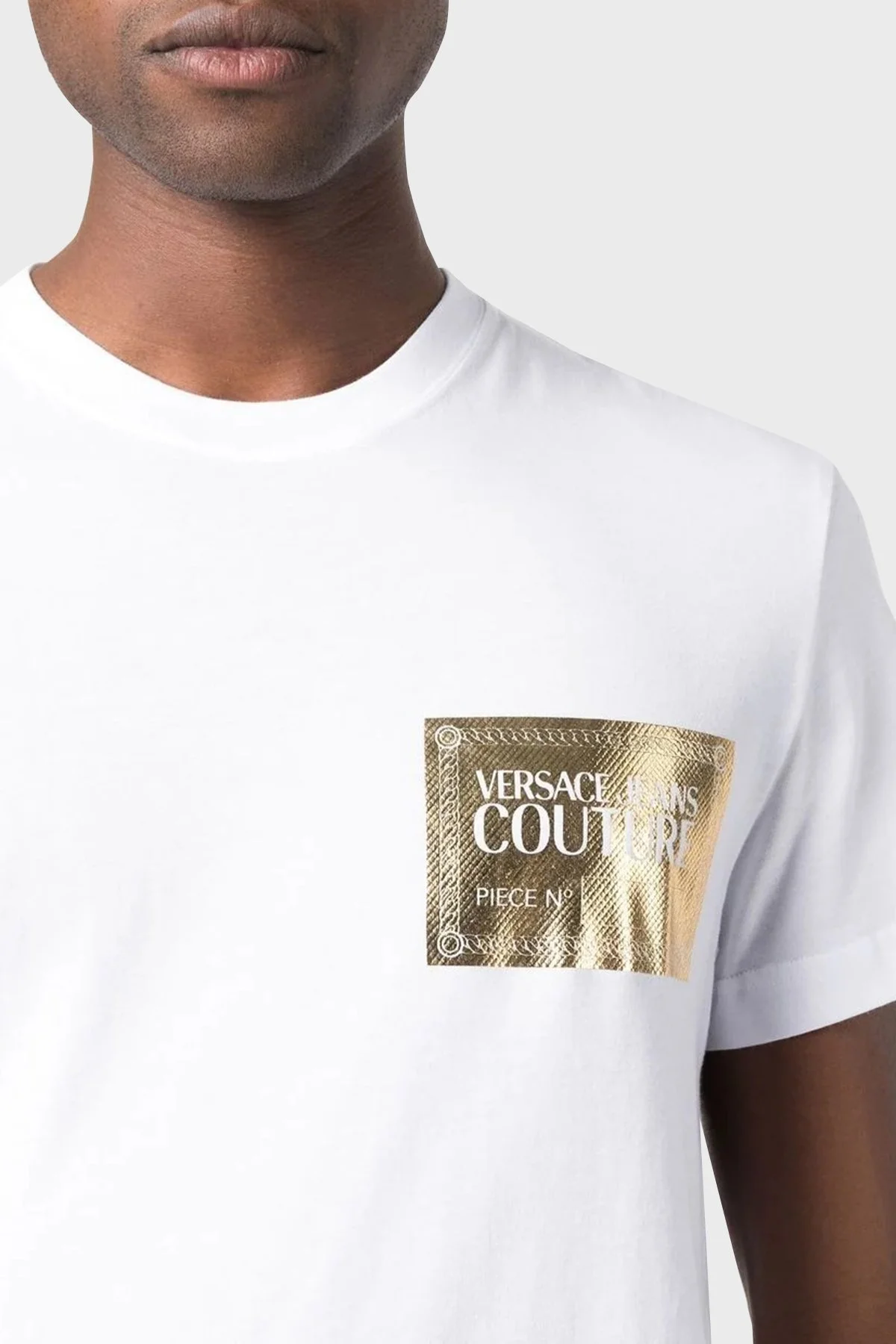 Versace Jeans Couture Pamuklu Regular Fit Bisiklet Yaka Erkek T Shirt 74GAHG02 CJ00G G03 BEYAZ - 4