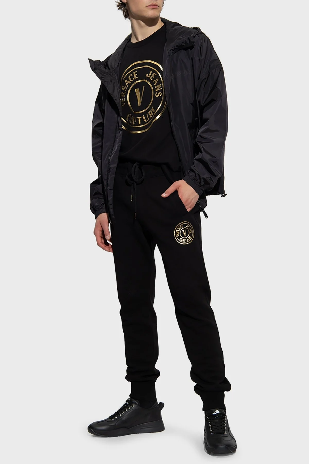 Versace Jeans Couture Pamuklu Regular Fit Cepli Jogger Spor Erkek Pantolon 73GAAT06 CF00T G89 SİYAH - 2